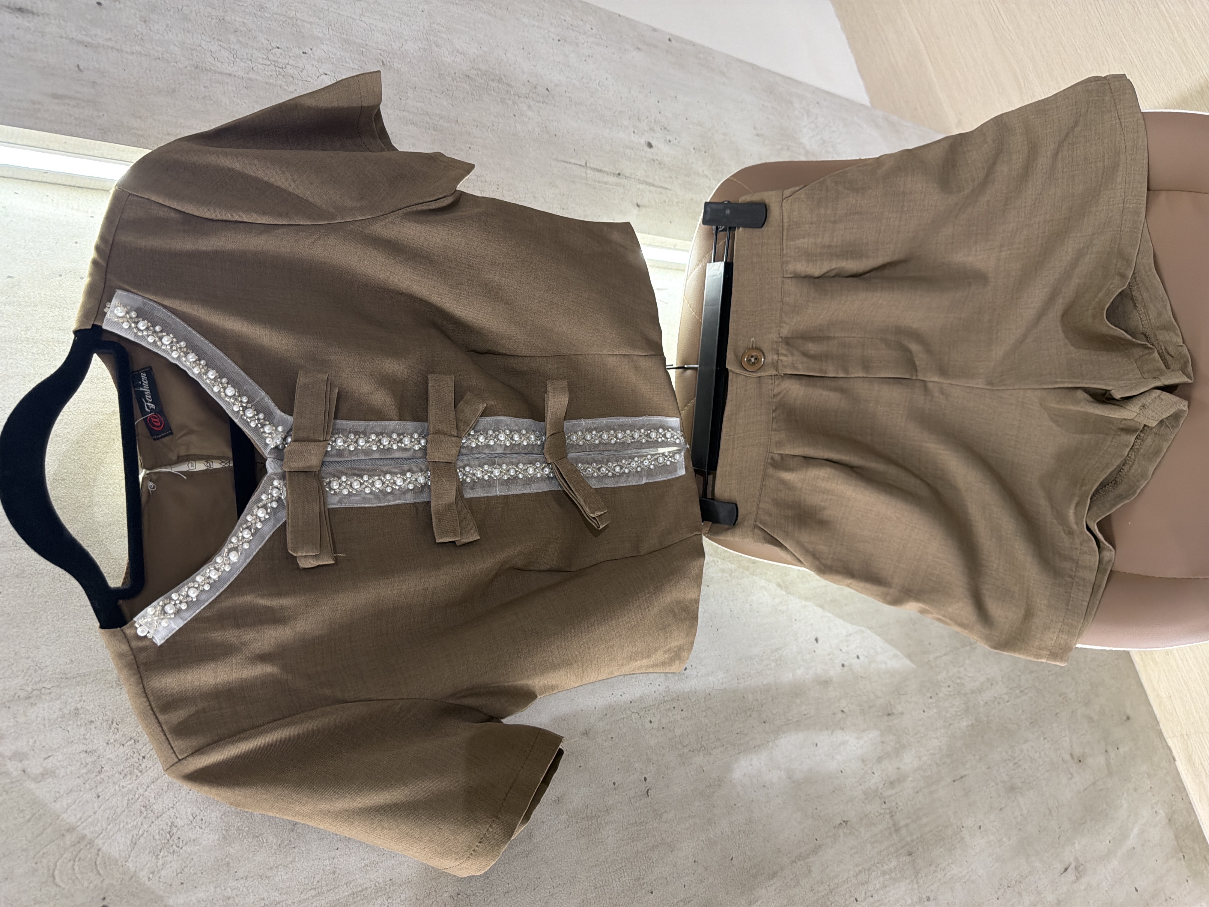 優雅襯衫和短褲两件套