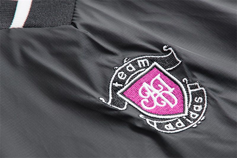 3色選擇/$195件、2件起$185 件。Adidas #KC0113