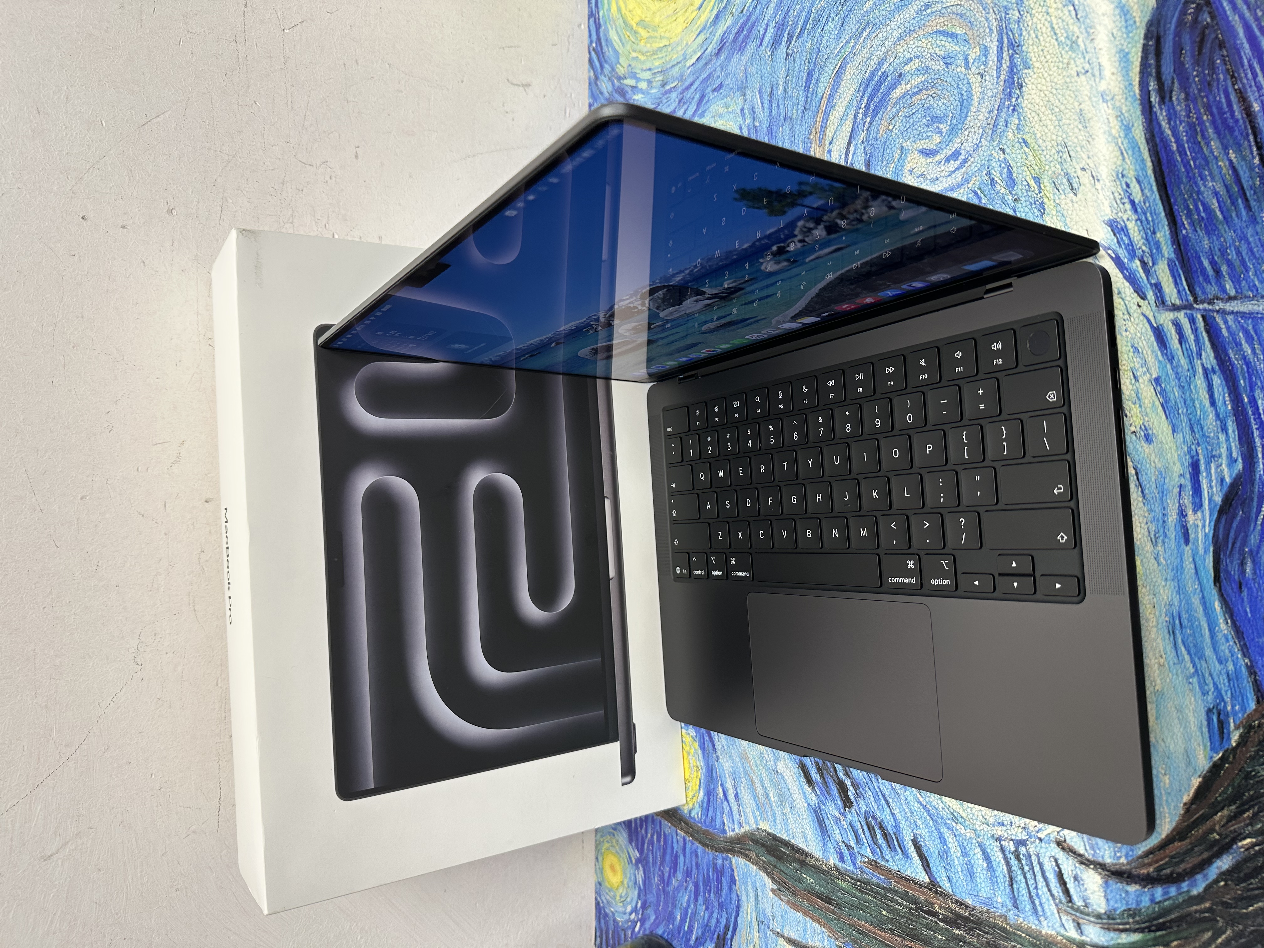 #6278 Apple MacBook M5 Pro 2025 M5 Pro CPU/24GB Ram/2TB SSD/16核心 GPU/Liquid Retina XDR Mon/14吋/黑色/ MacBook Pro M5 / MacbookPro M5 Pro / Laptop / Notebook / Ultrabook / Netflix/ YouTube / Black / silver /Office / Work / 3D