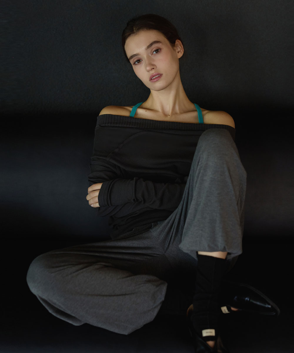 預購_DEVI-T0167Grace Shoulder Long Sleeve 