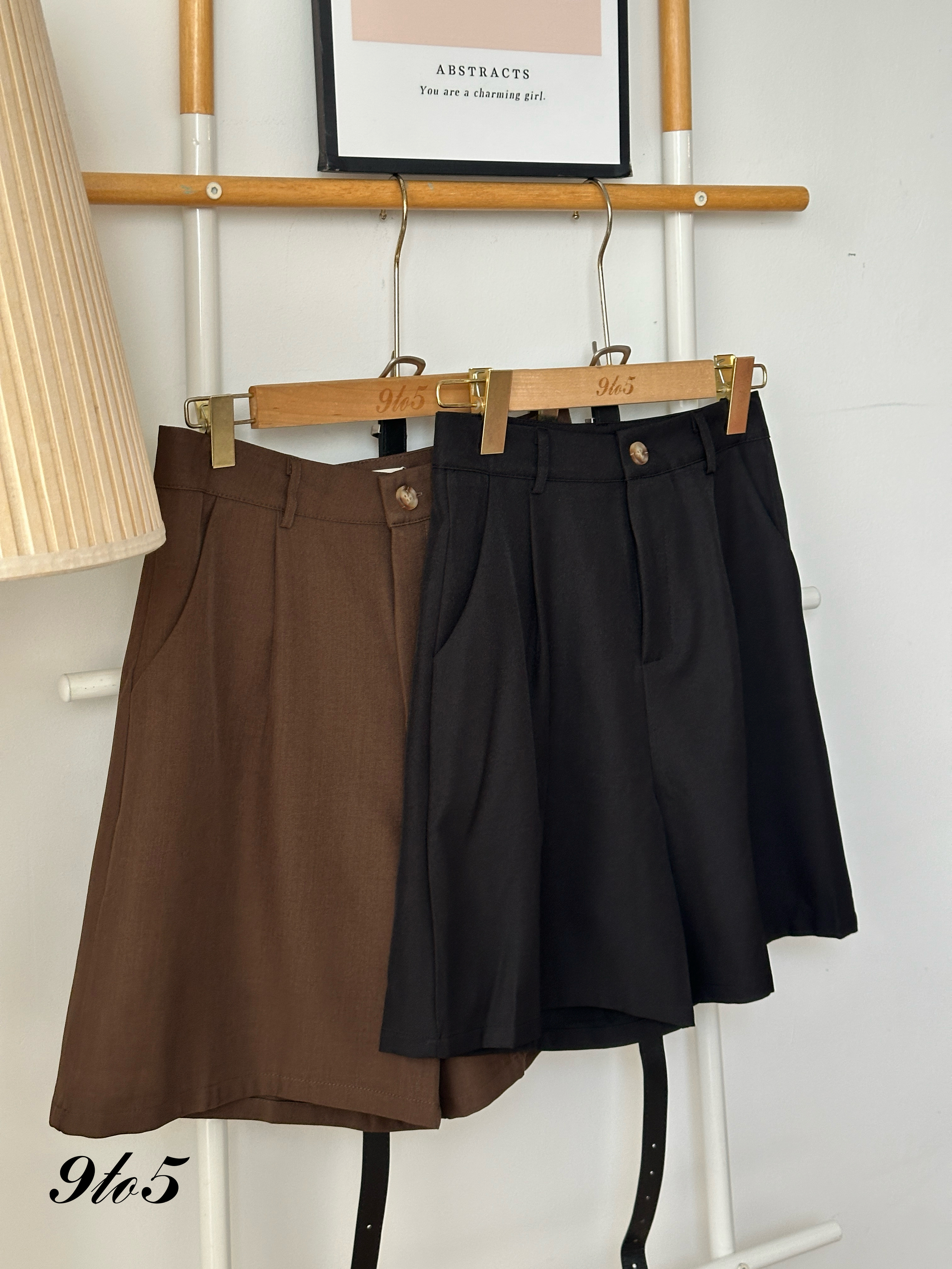 S1792 A Line Short Pants - Black & Brown