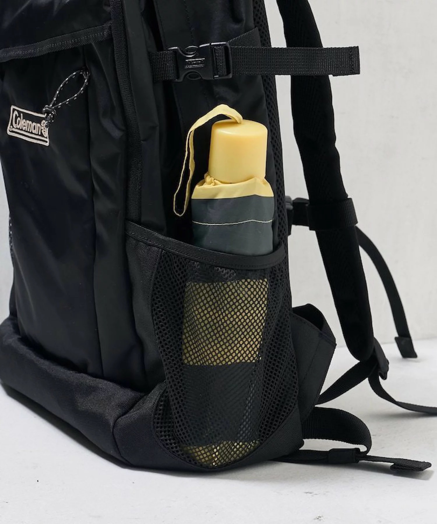 日本代購【 2026新商品 日本直送 FREAK'S STORE x Coleman 別注版 Walker 輕量尼龍 25L 背囊  |  FREAK'S STORE  Exclusive Walker 25L Backpack - Lightweight Nylon 】