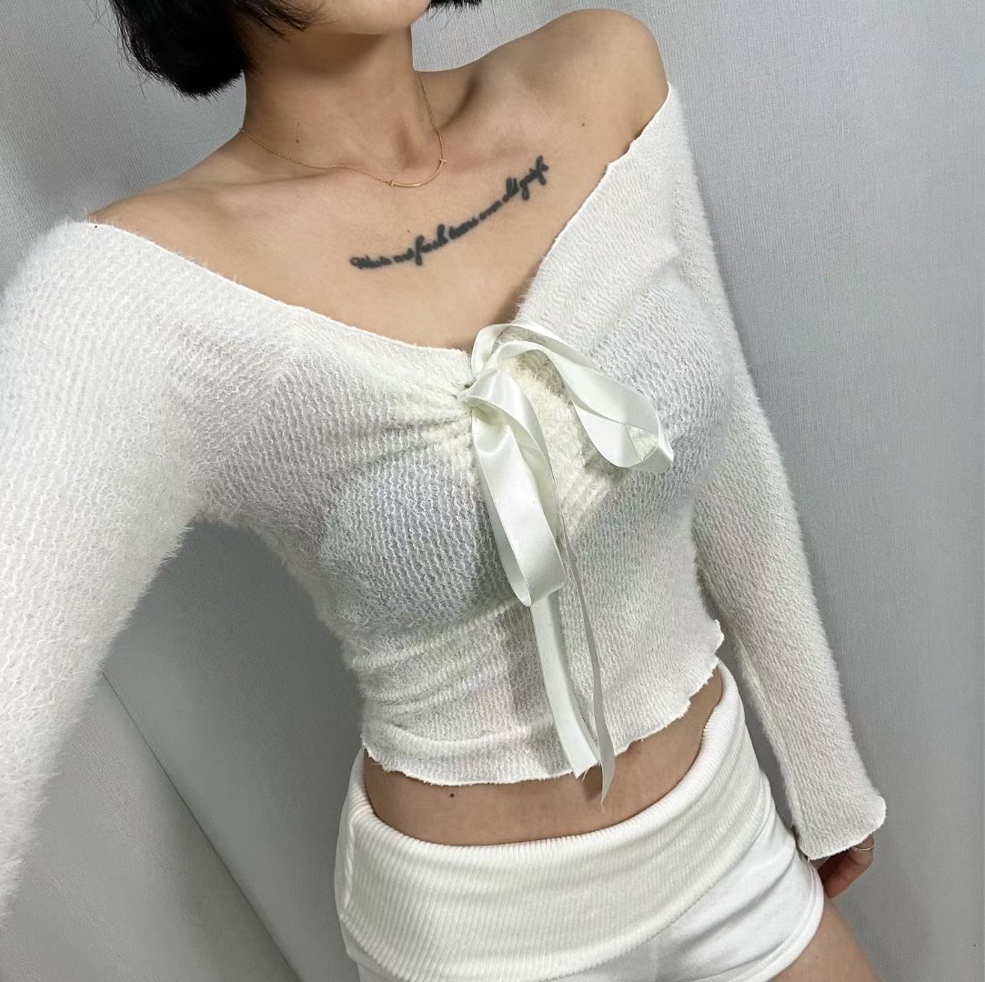 韓國溫柔感毛毛質地一字膊蝴蝶結top