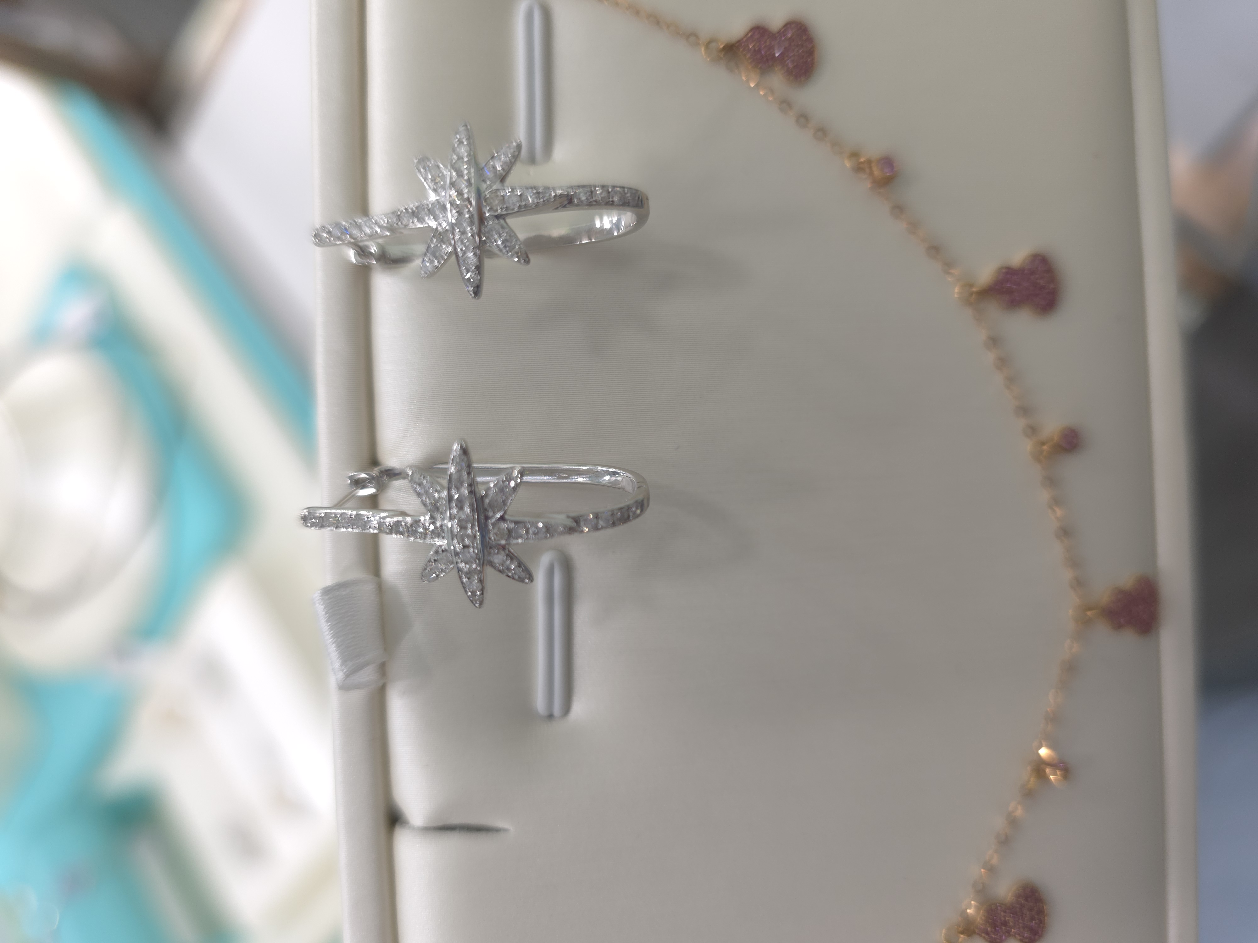 18K鑽石耳圈 D0.8