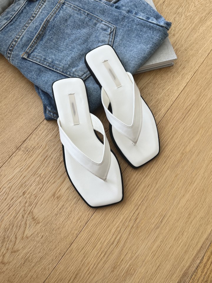 The Essential Sandals (3 colors)