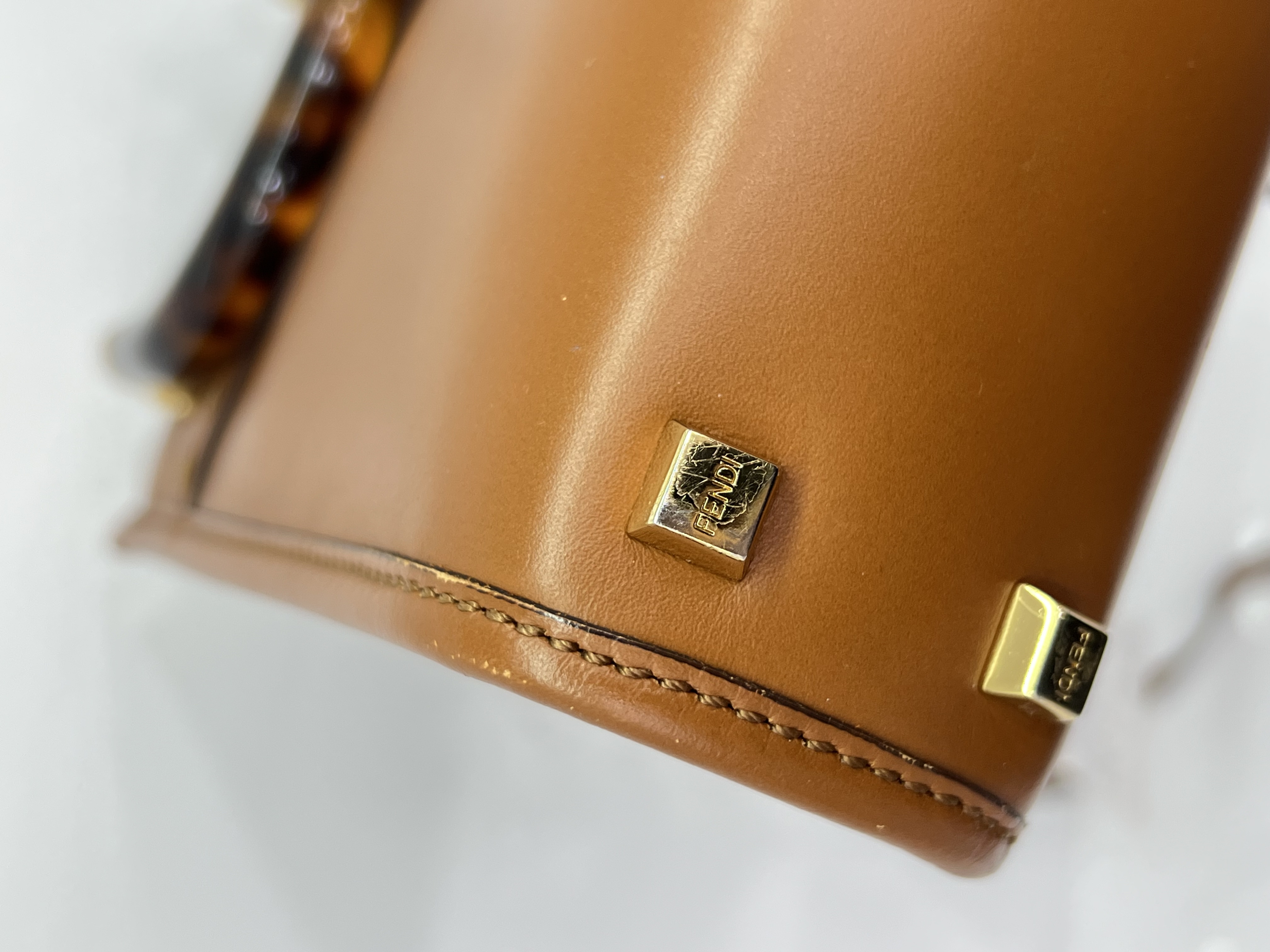 直播貨品 |  [1個-$100 2個-$300］EE34