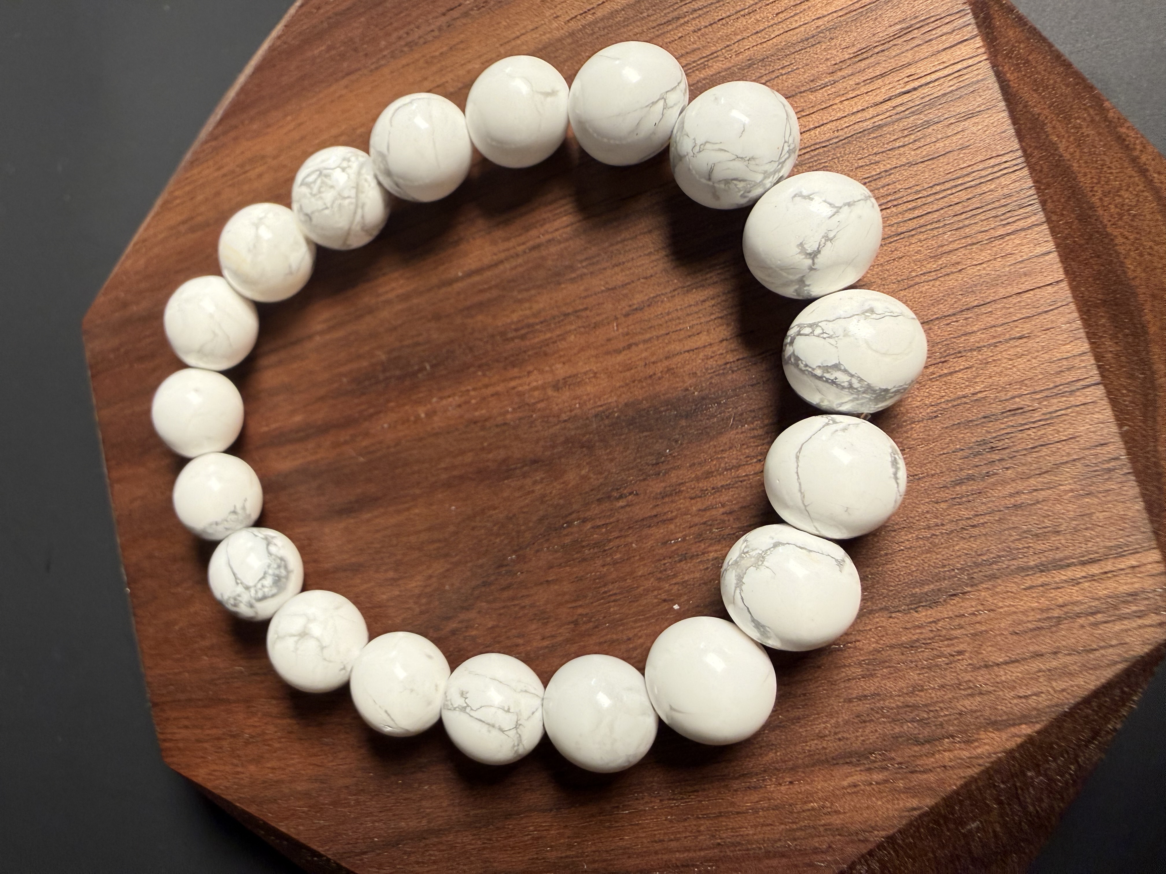 白紋石手串 （10mm）