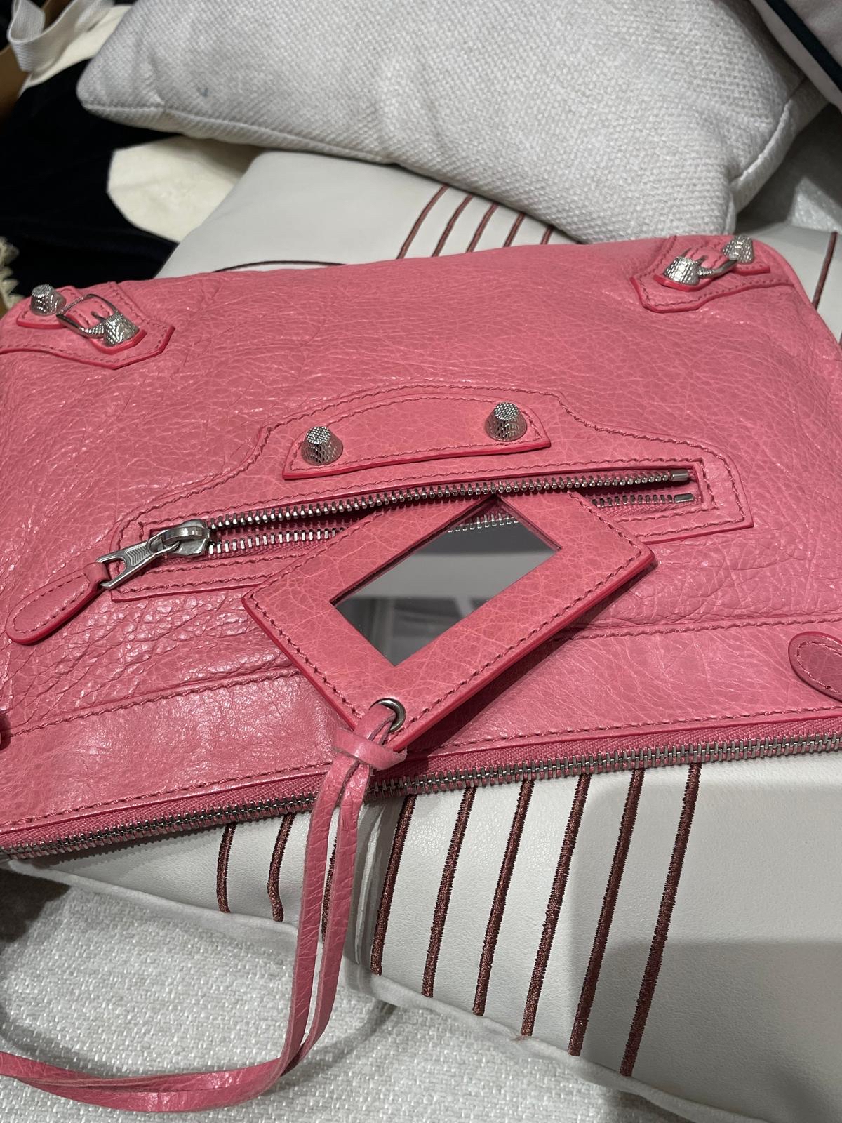 Balenciaga Clutch Bag 100%Authentic,95%new✅booklet