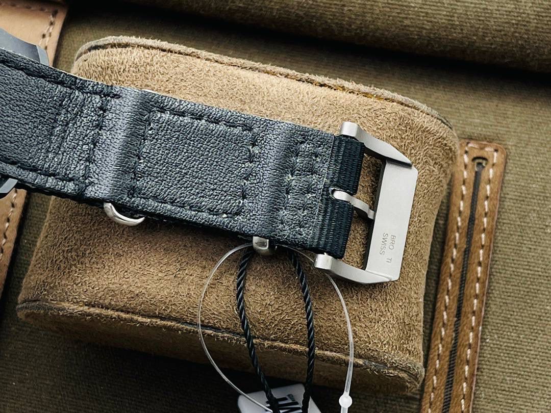 IWC 万国表飞行员系列 TOP GUN 海军空战部队自动机械腕表