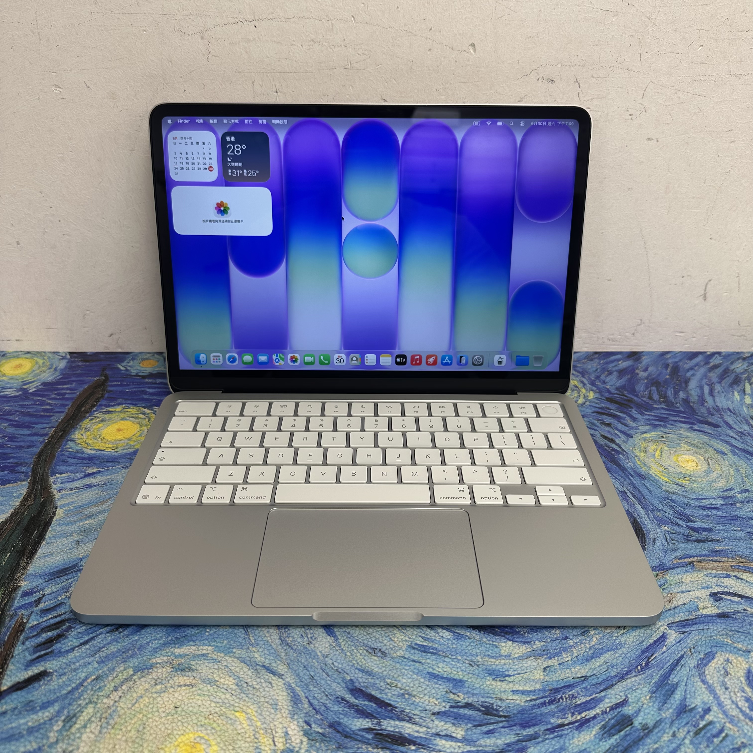 APPLE  MacBook Neo A18 Pro CPU/ 8GB Ram/512GB SSD/5核心GPU/Liquid Retina Mon/13吋/銀色/Gaming Laptop / Notebook / 超強續航能力/文書機 / 畫圖 / 剪片 / Movie / Netflix /閒置品