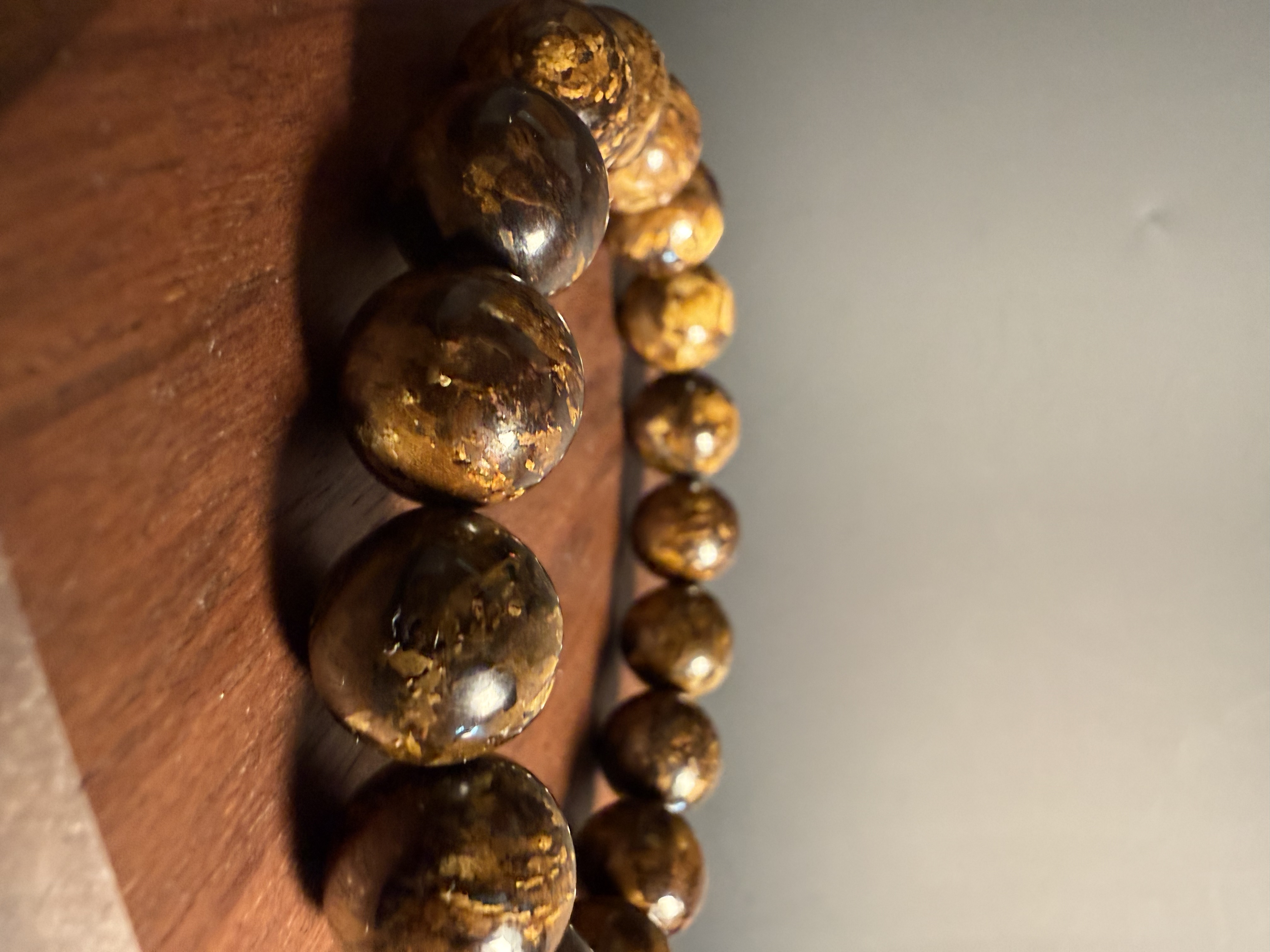 古銅輝手串 （12mm）