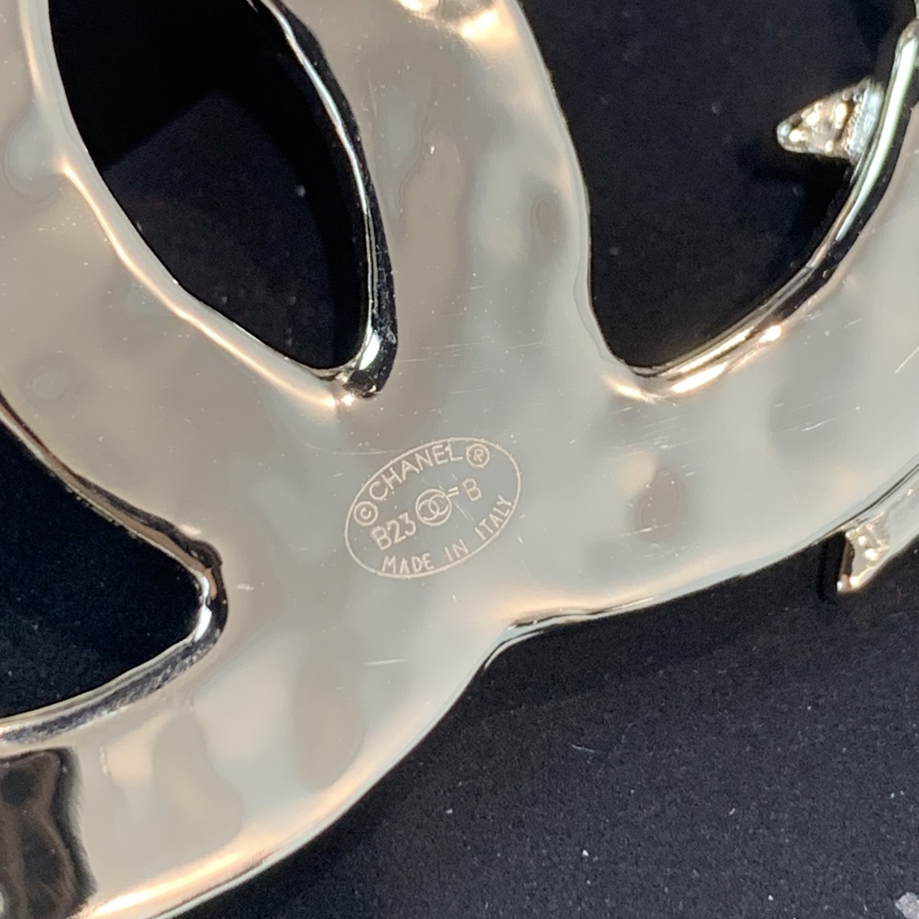 🌟閃閃金色雙子星 雙星chanel logo Chanel brooch 23年刻印