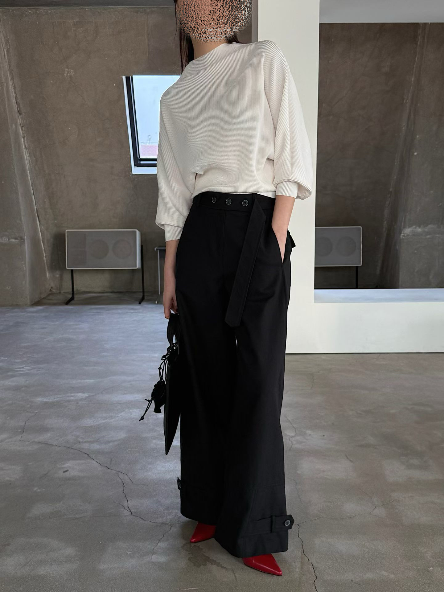 Elegant dolman sleeve ribbed top