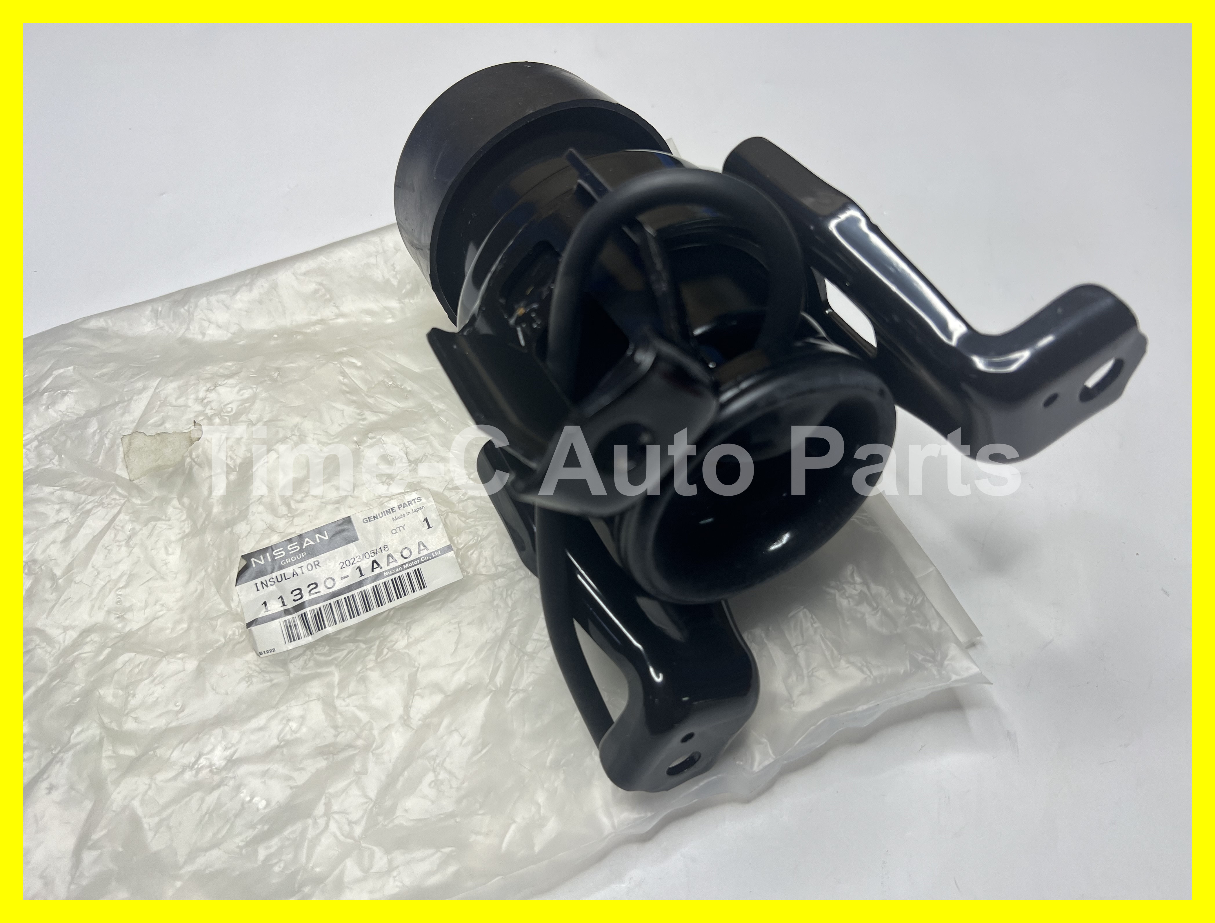 左機器膠 11320-1AA0A - Nissan Elgrand