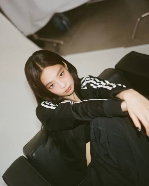 Adidas Original ADILENIUM 銀色（全球代購）