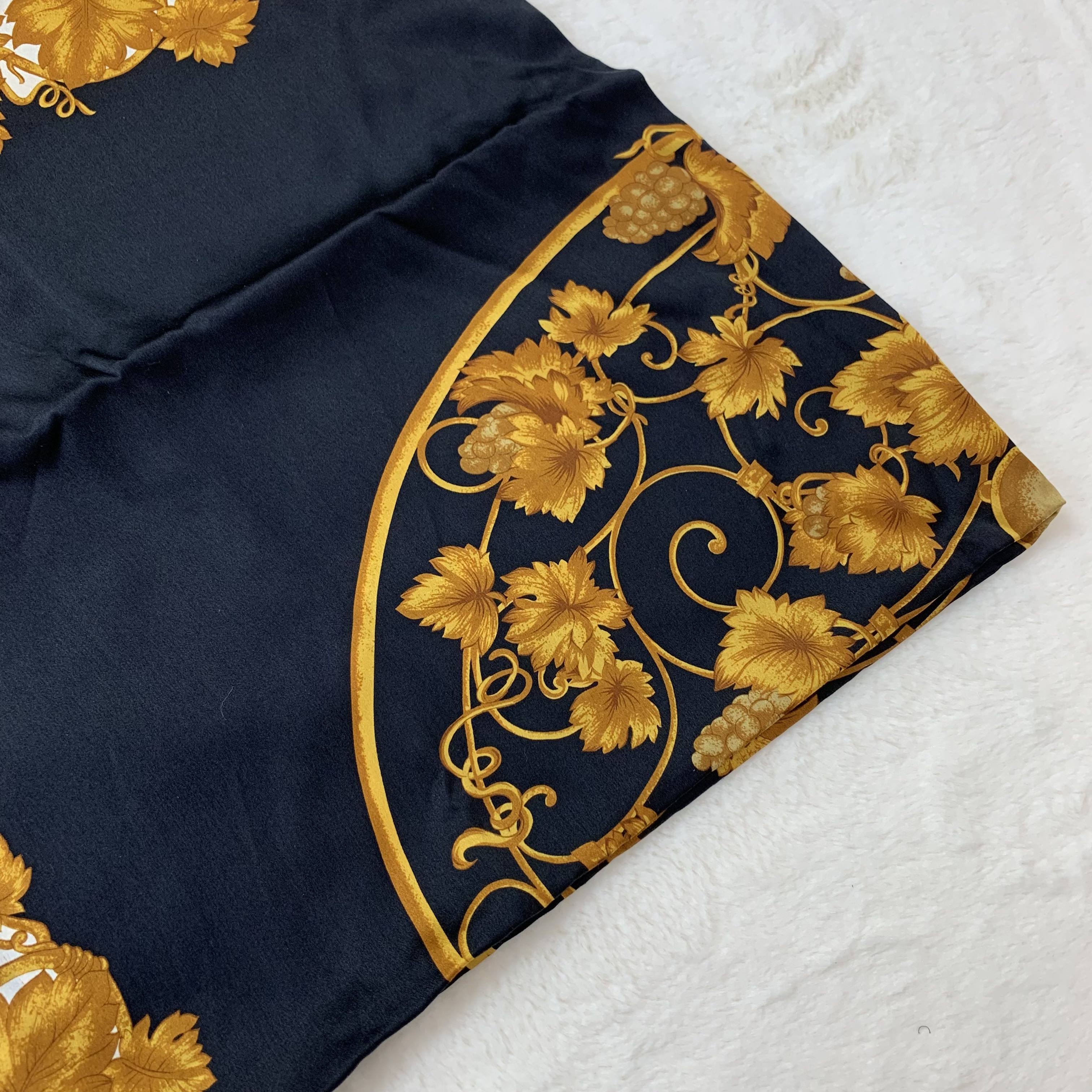 Vintagr Dior金色華麗花圈絲巾