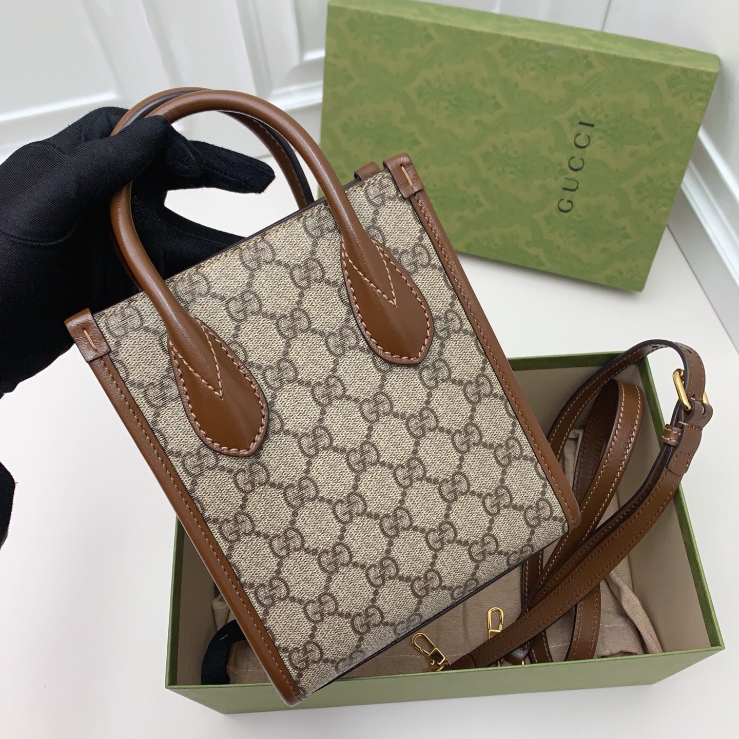 【預訂貨品】GUCCI 老花琴譜包