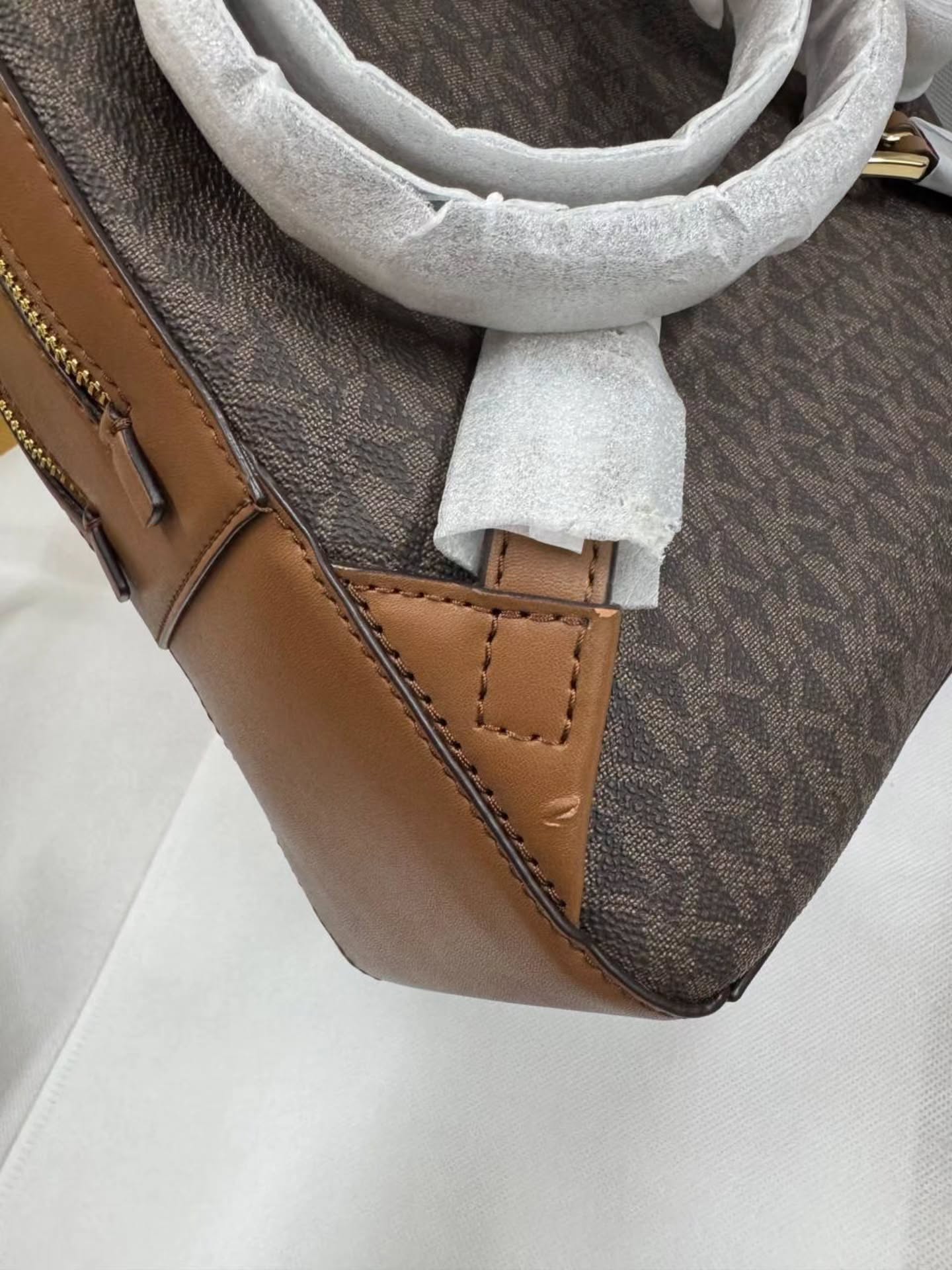 MK Jaycee中号后背包