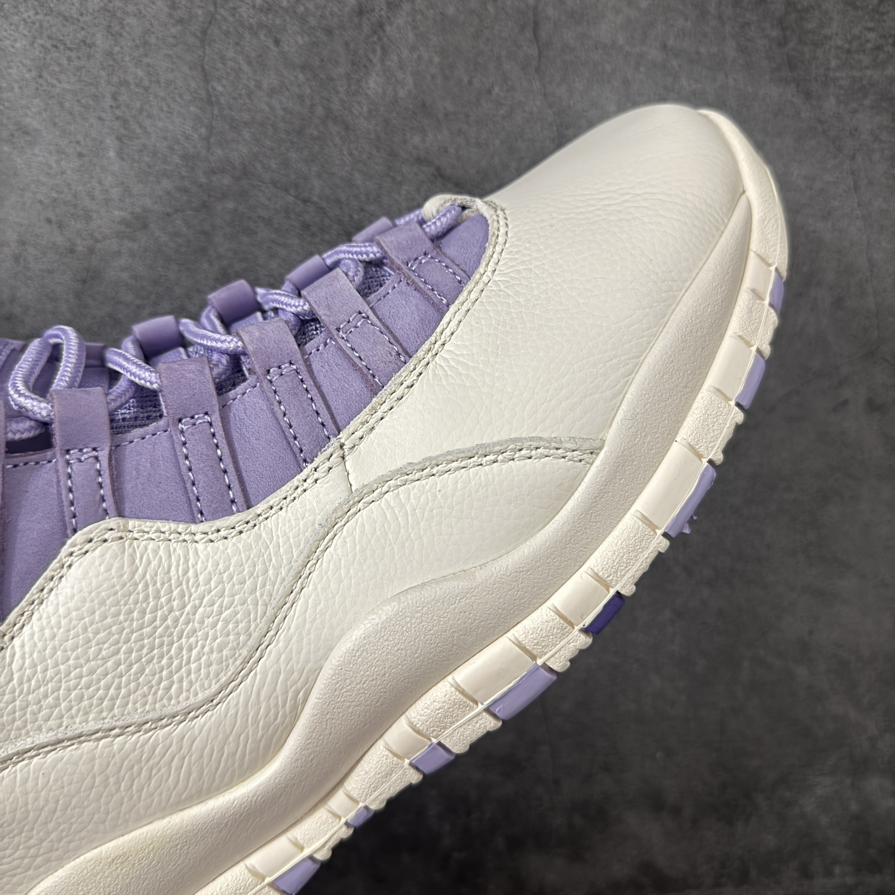 Air Jordan 10 Retro "Hydrangeas" IQ0388-101