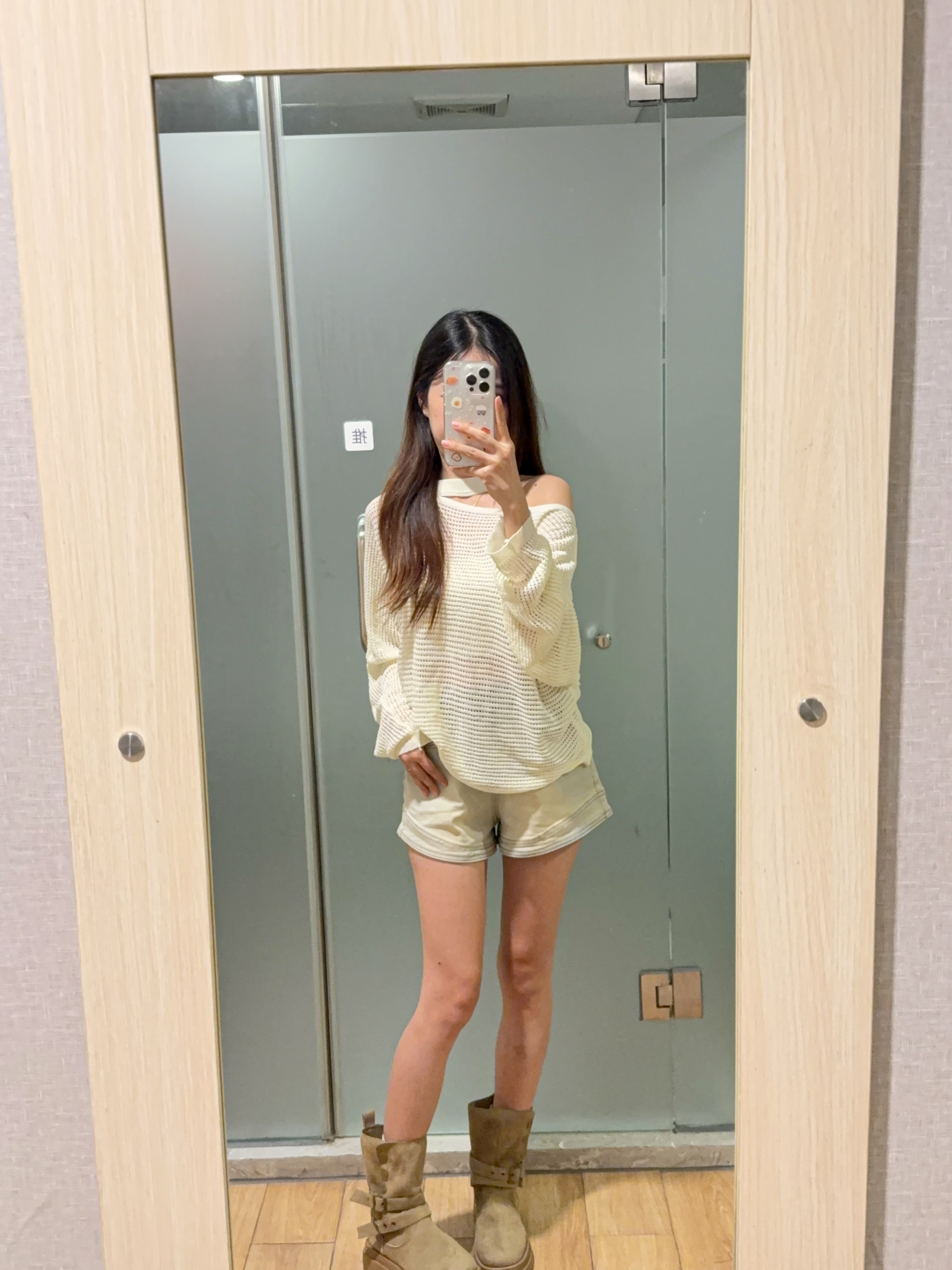 气质挂脖露肩镂空长袖上衣R2977