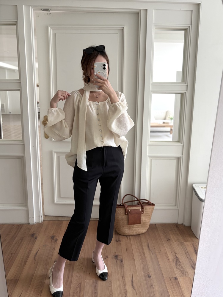 Eloise Tie-Neck Blouse (Cream)
