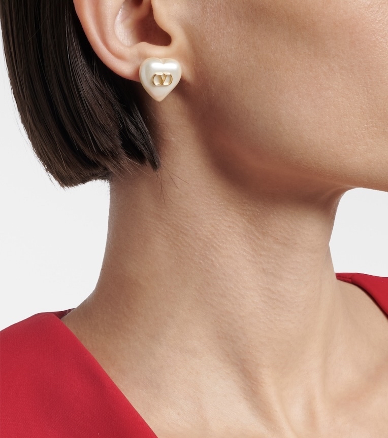 新款🆕訂貨📮Valentino 愛心珍珠耳環 十分美麗🤍🤍🤍🤍 Size 1.5x1.5cm
