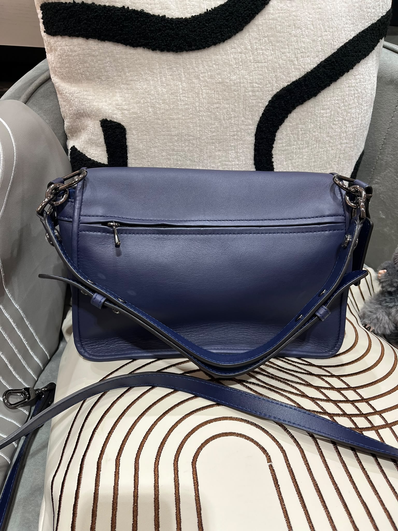 Longchamp Shoulder bag 100%Authentic, 98%New
