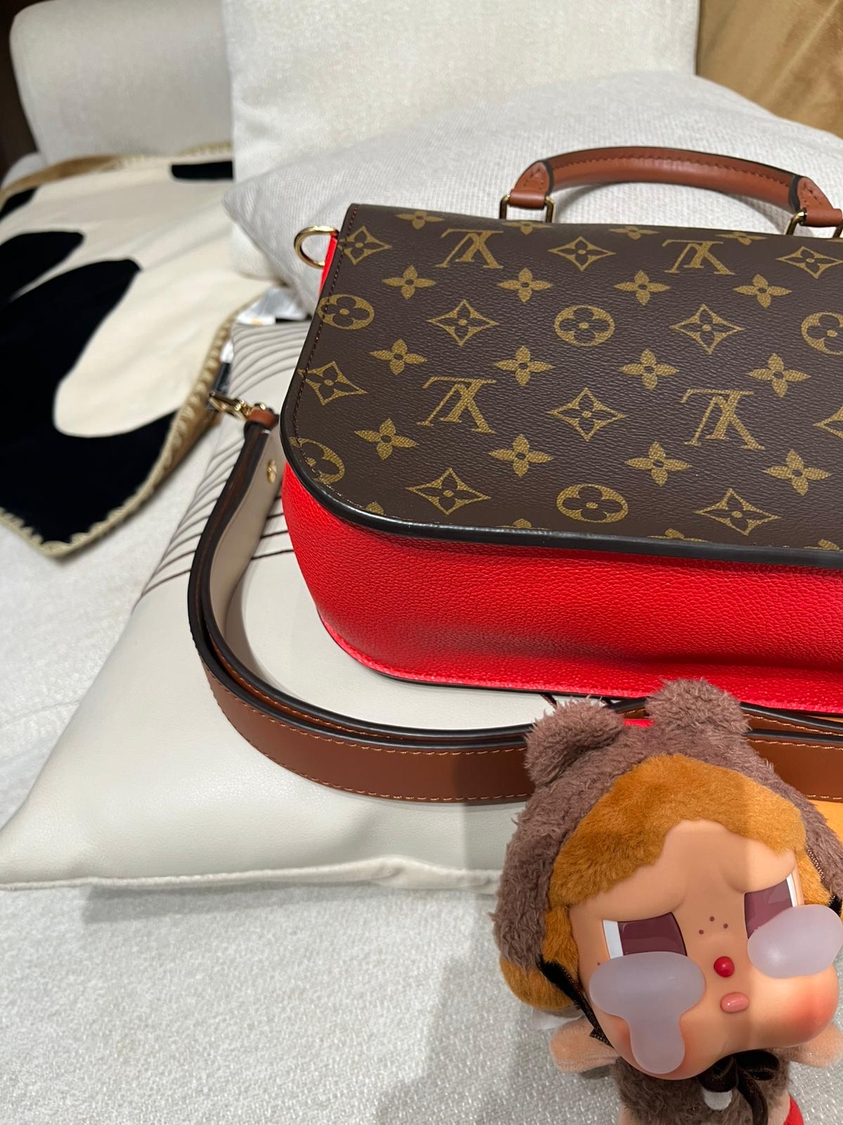 未使用品 Lv VAUGIRARD M44548 2way bag 100%Authentic,Unused未使用品 ✅專門店收據✅長肩帶兩用✅防塵袋  ✨