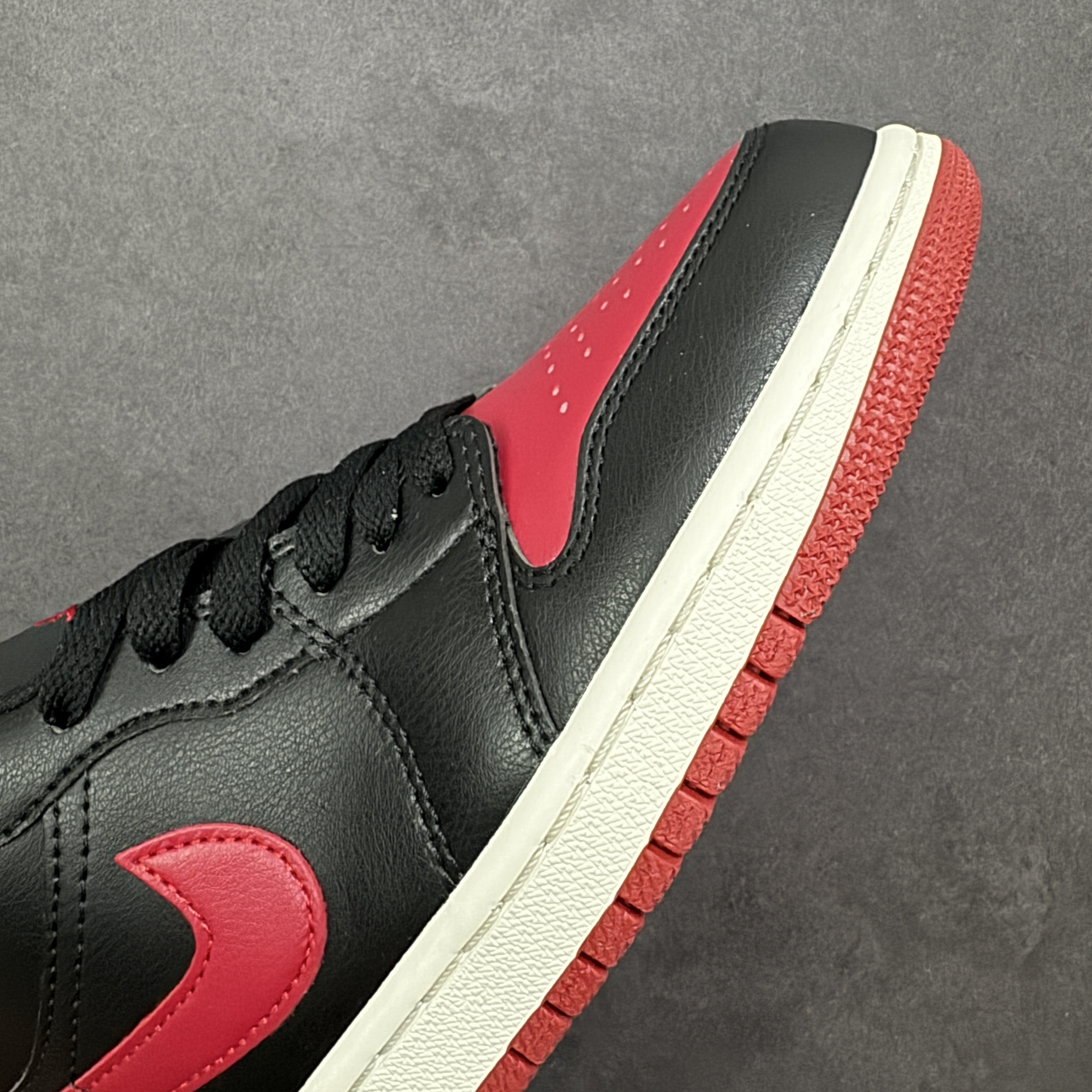 Nike Air Jordan 1 Low DC0774-061