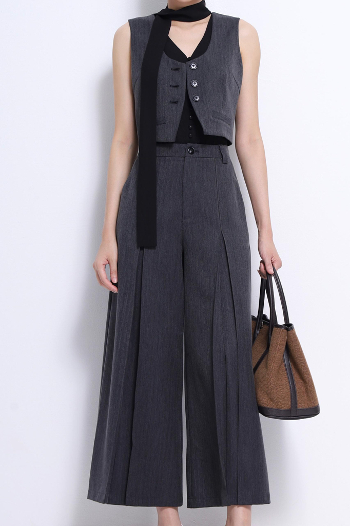 CB2695 Cropped Tailored Vest