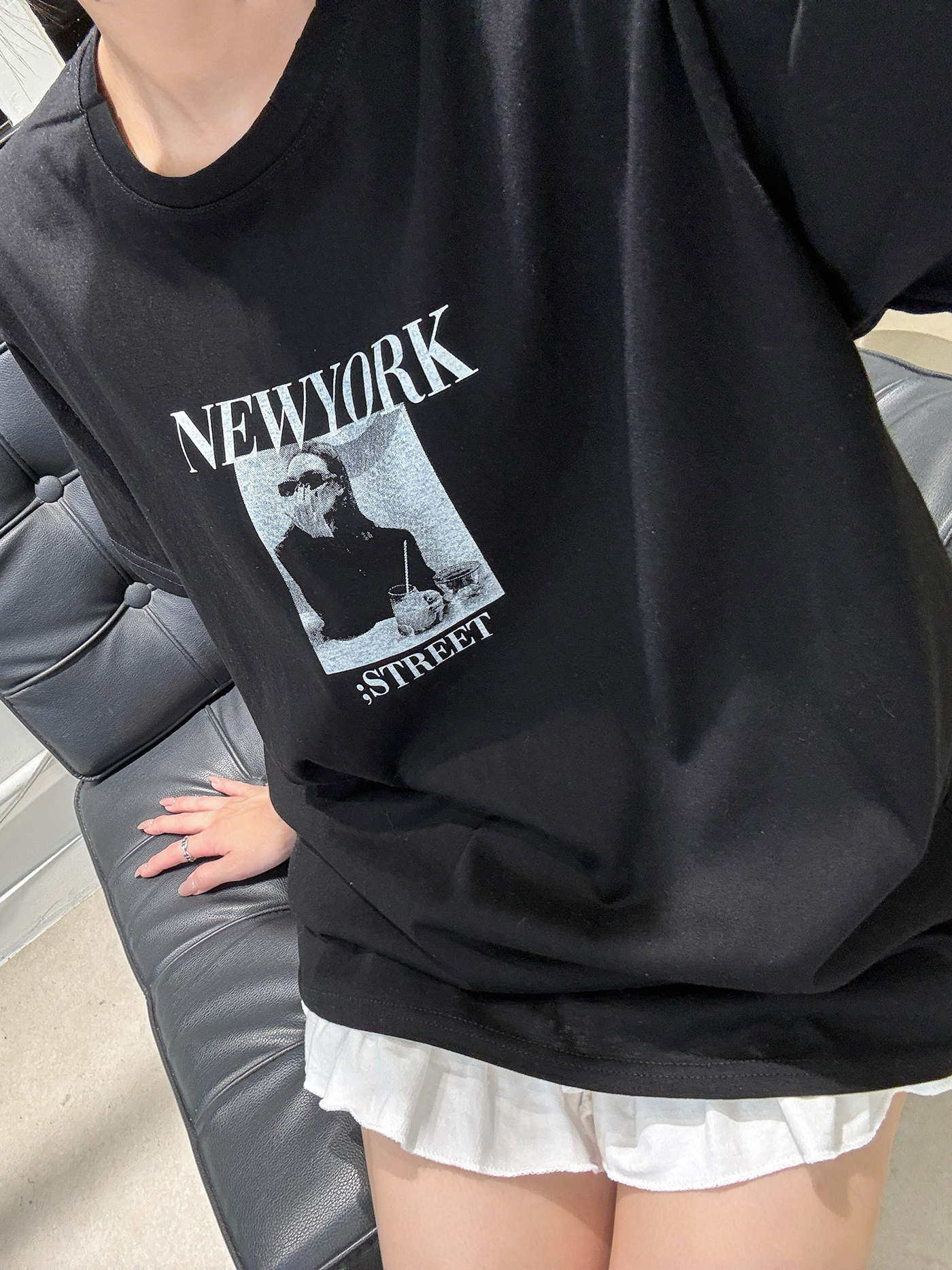 𝐍𝐞𝐰 𝐲𝐨𝐫𝐤 𝐠𝐫𝐚𝐩𝐡𝐢𝐜 𝐨𝐯𝐞𝐫𝐬𝐢𝐳𝐞𝐝 𝐭𝐞𝐞