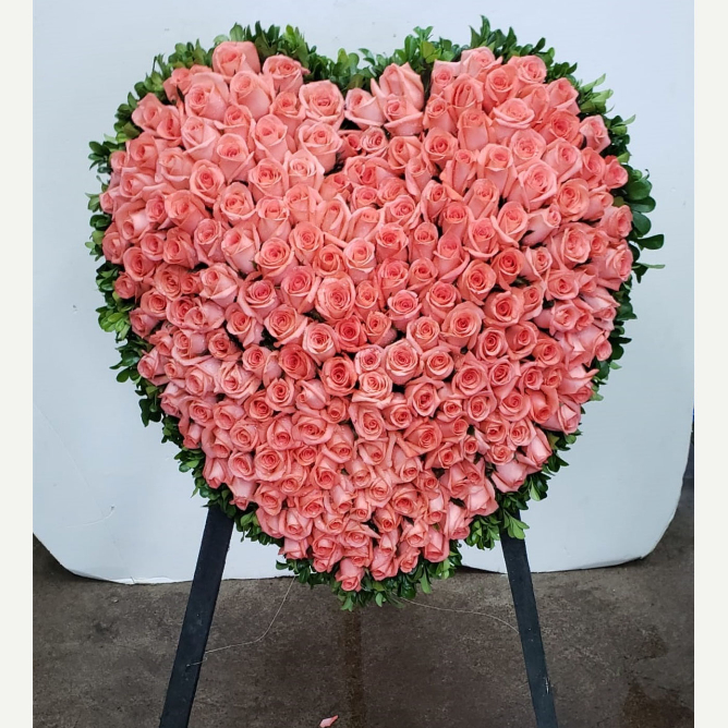 圍邊心型帛事花牌 E4