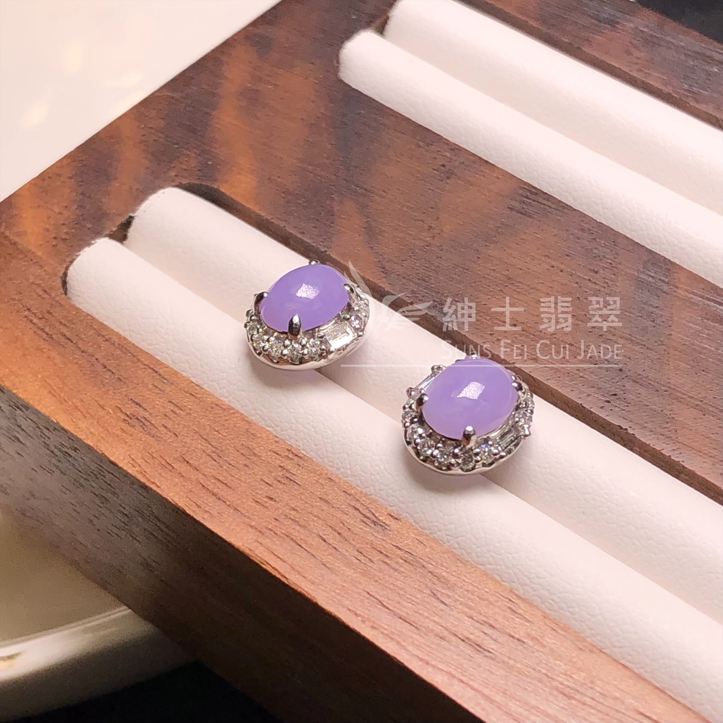 紫羅蘭蛋面鑲鑽耳環