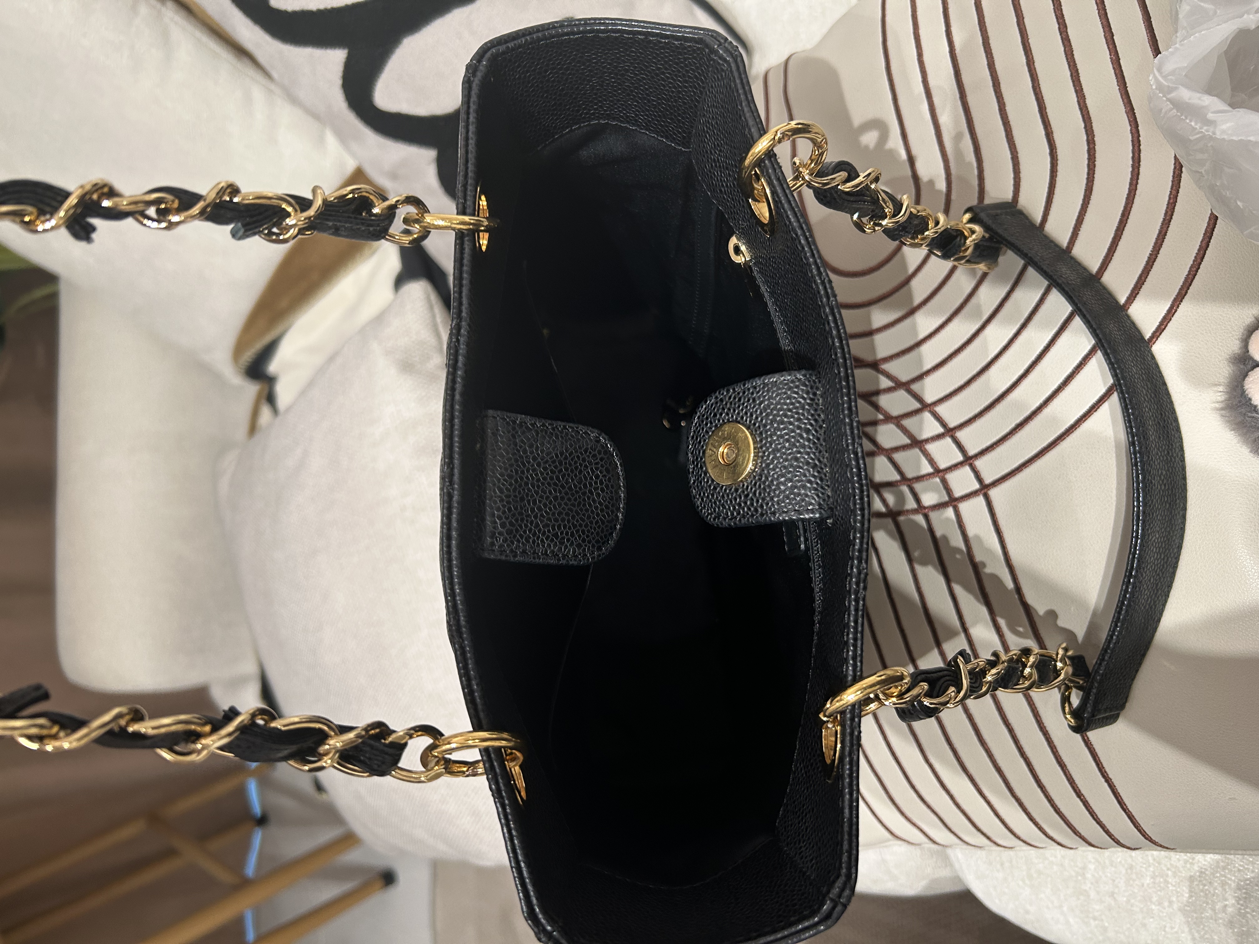 Chanel PST Tote Bag 黑色荔枝牛皮金鏈 100%Authentic, 95%New ✅19Card✅Dust bag
