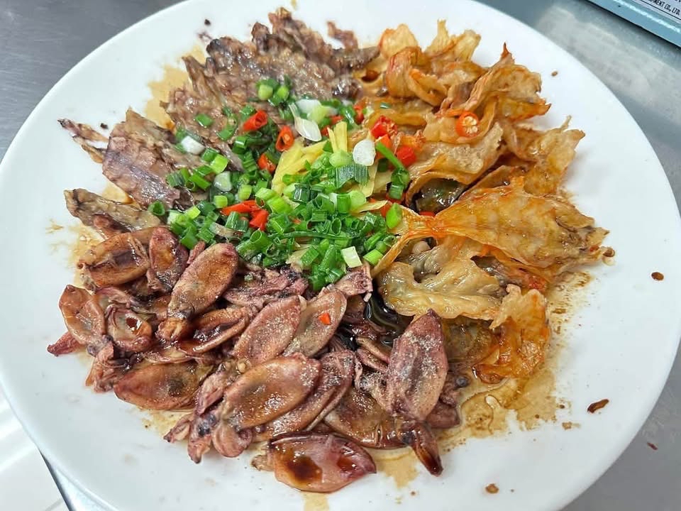 休漁期後第一批到貨 超新鮮漁貨❗️  漁民三寶🛶不時不食