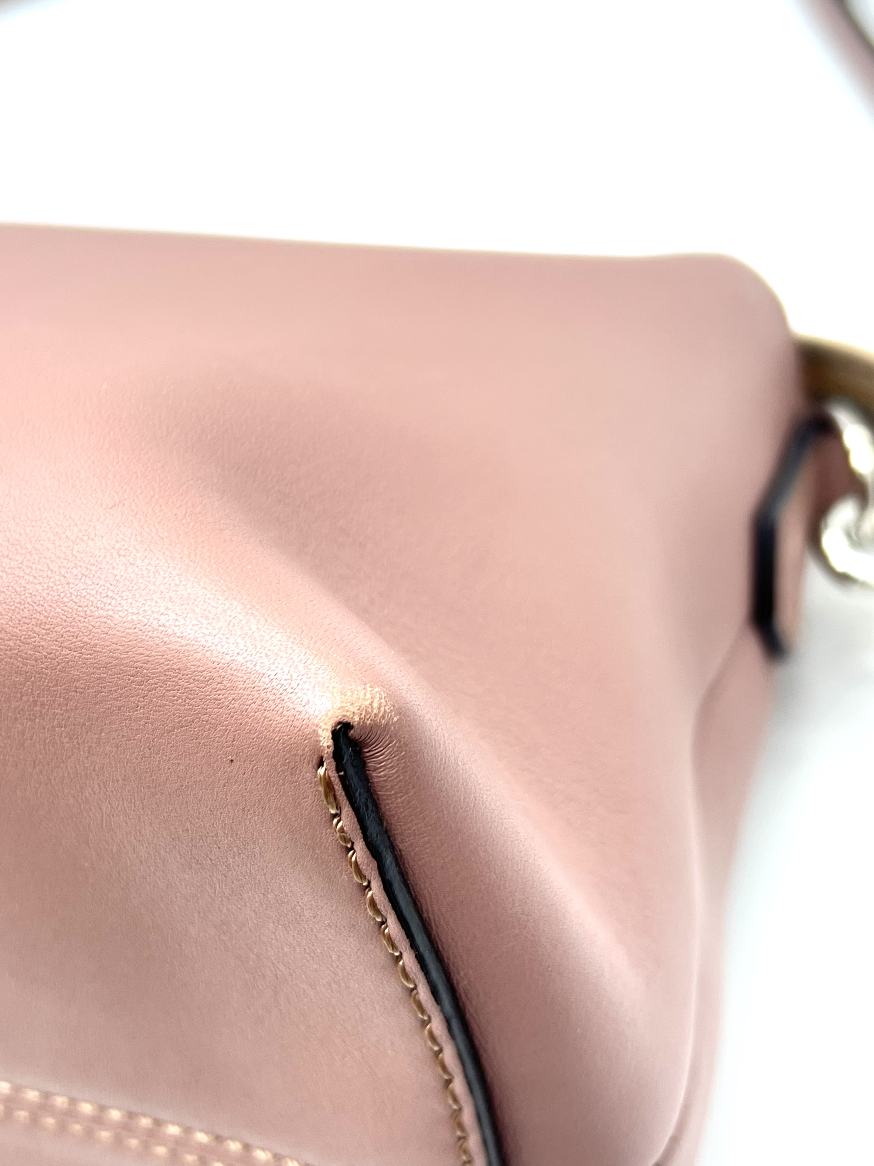 Pre-Owned FENDI By The Way / Product Code: 26041403