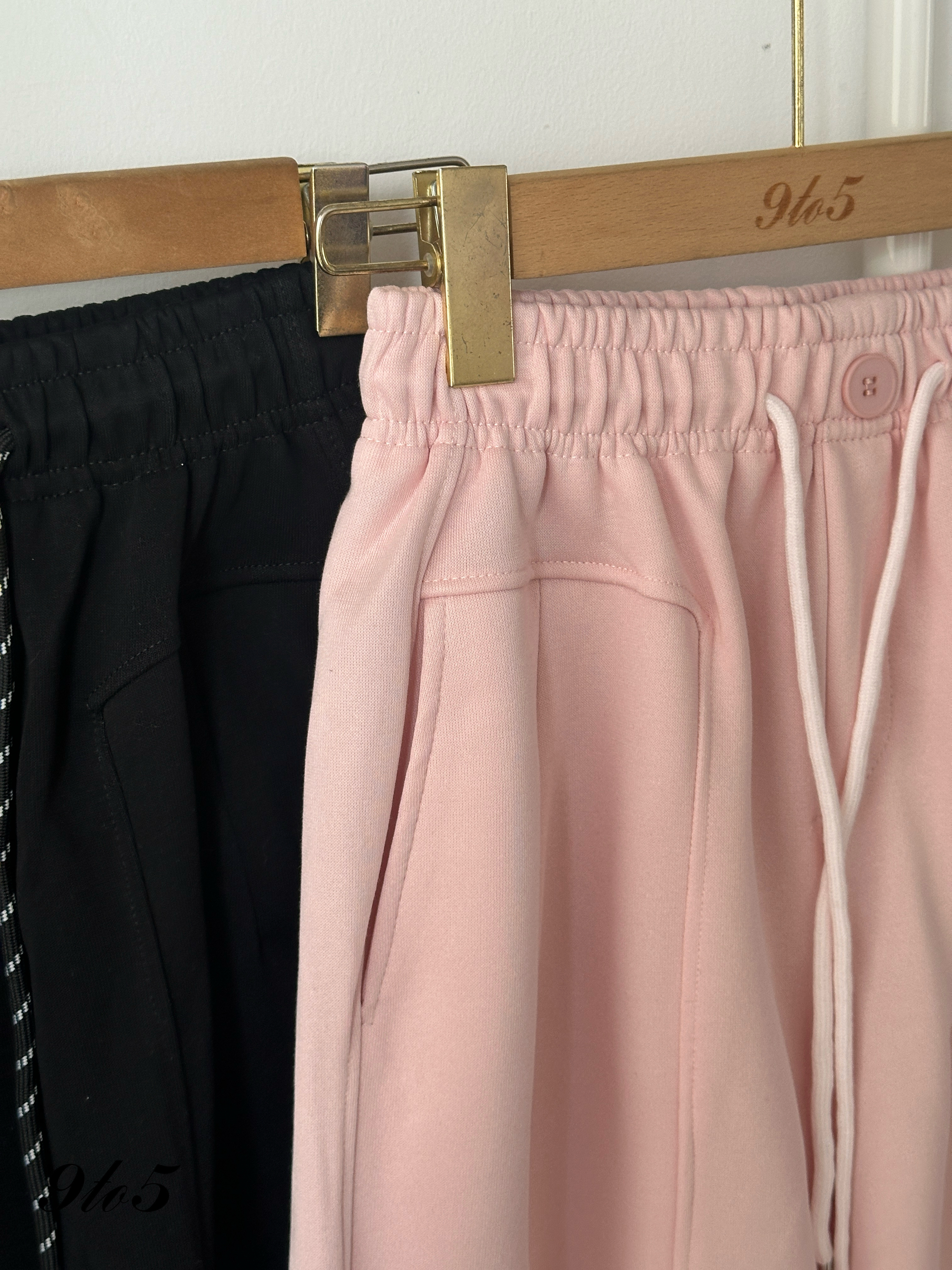 S1834 Long Straight Sweatpants - Black & Pink