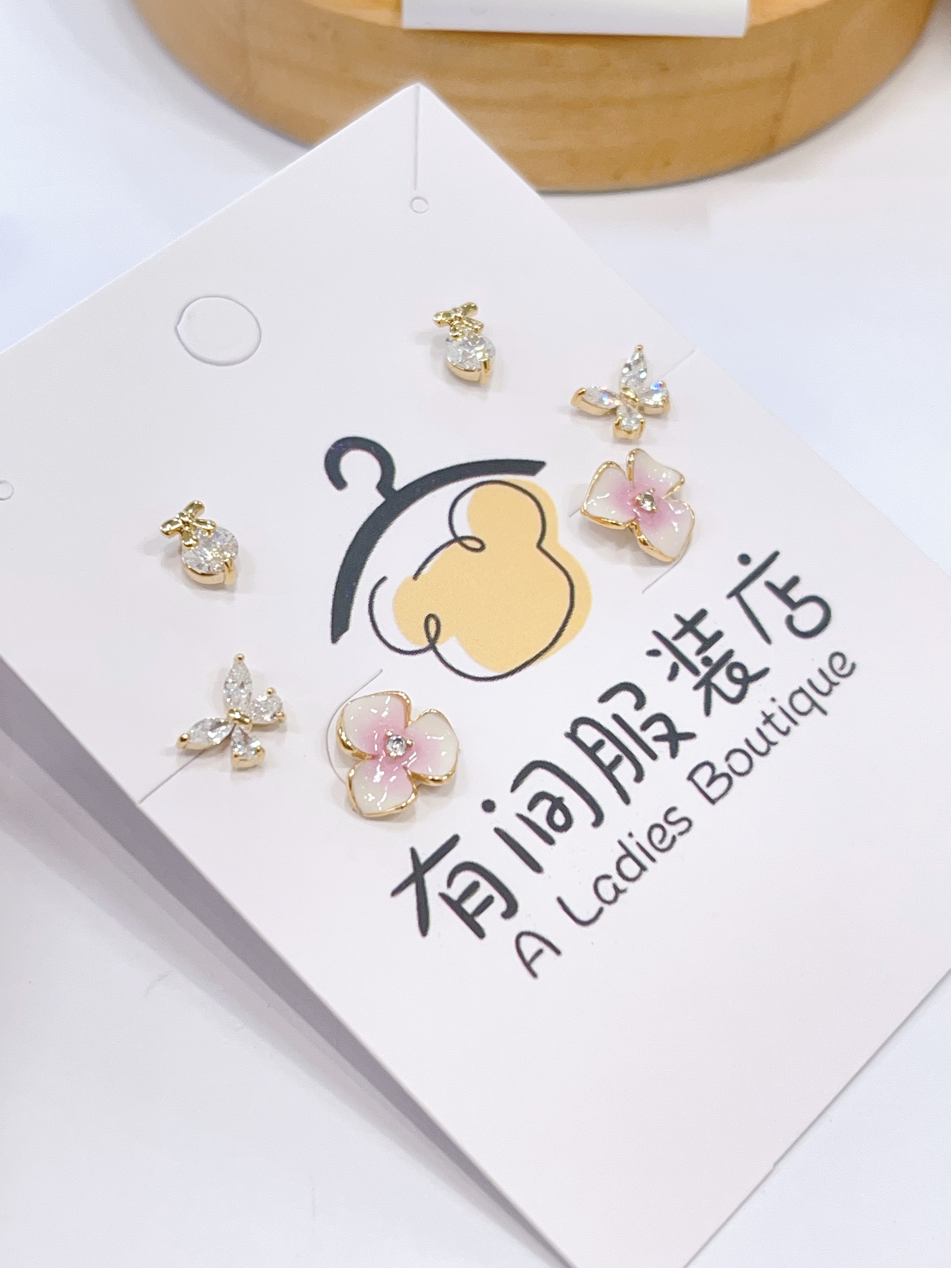 粉樱花蝴蝶耳环套装