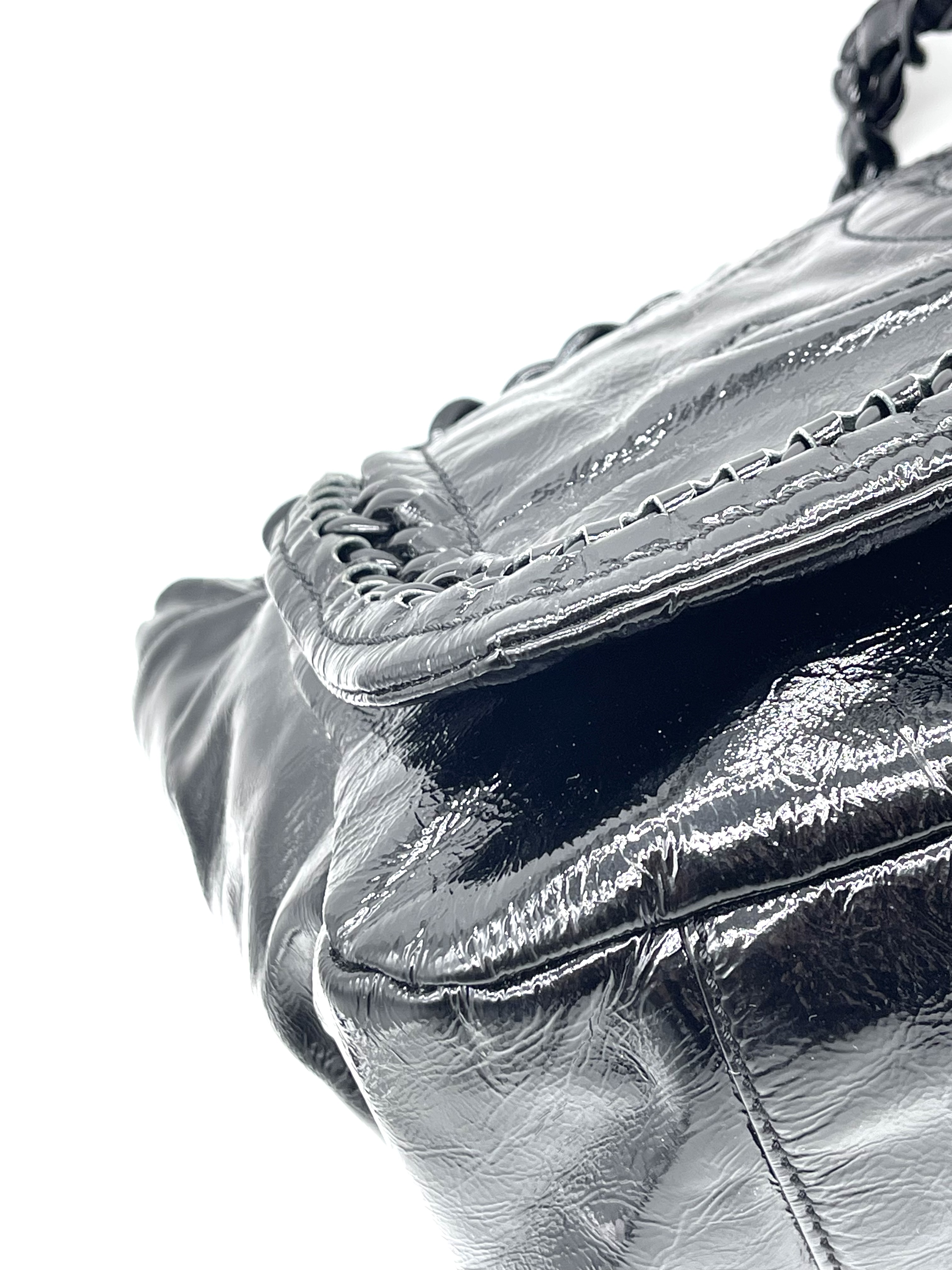 Pre-owned Chanel Black Patent Leather Luxe Ligne Flap Bag / Product Code: 26040308