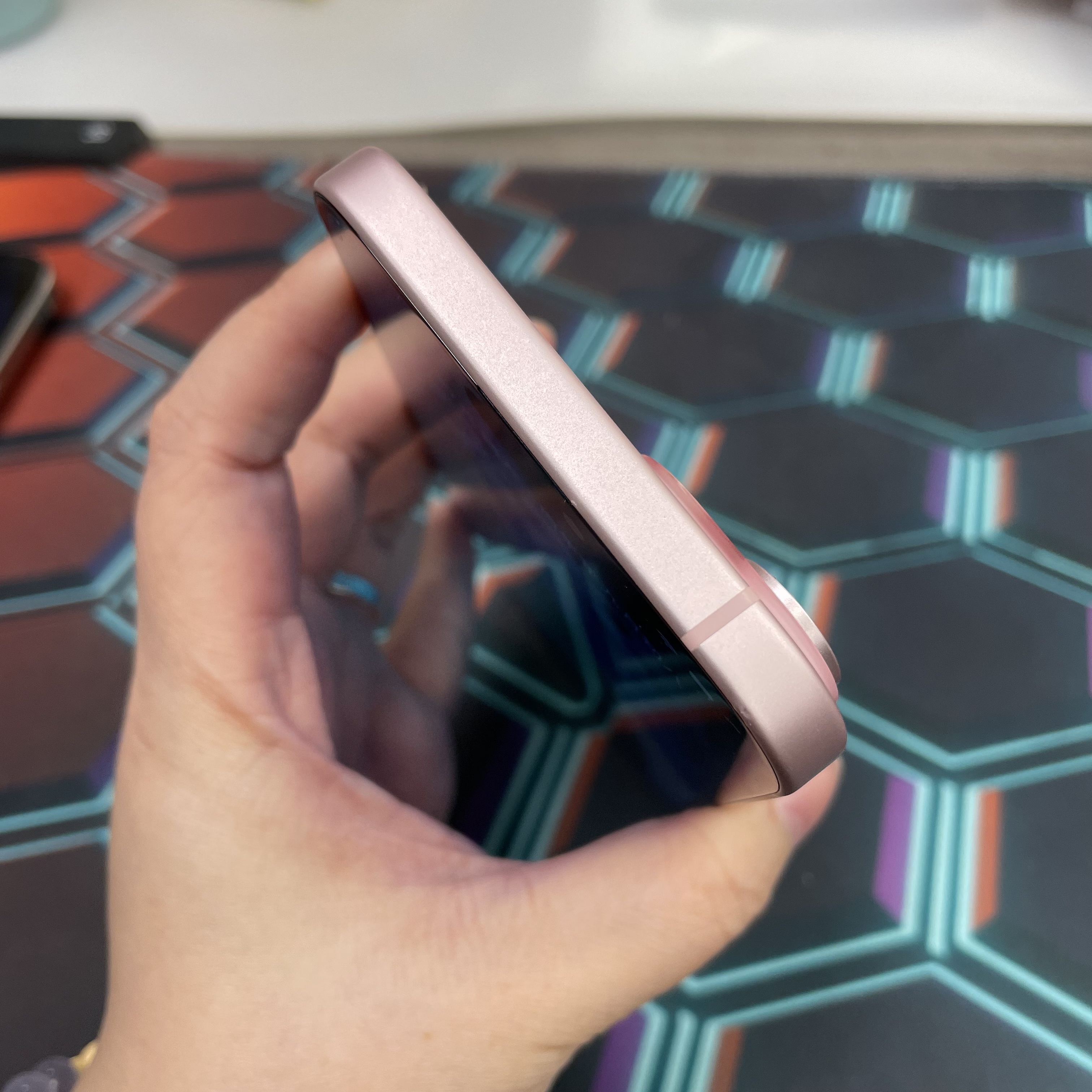 *8267 15 plus 勁靚機 256GB 電82 粉色 pink