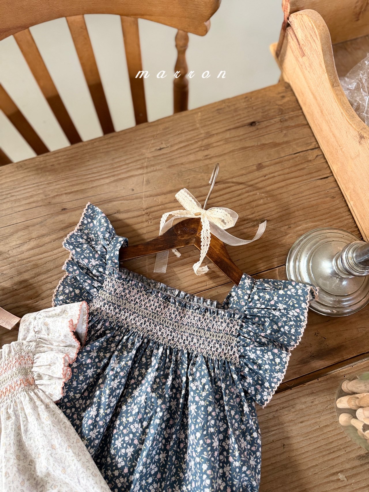 ☀️預訂 韓國直送☀️🇰🇷Marron兩色花卉荷葉袖背心包屁衣