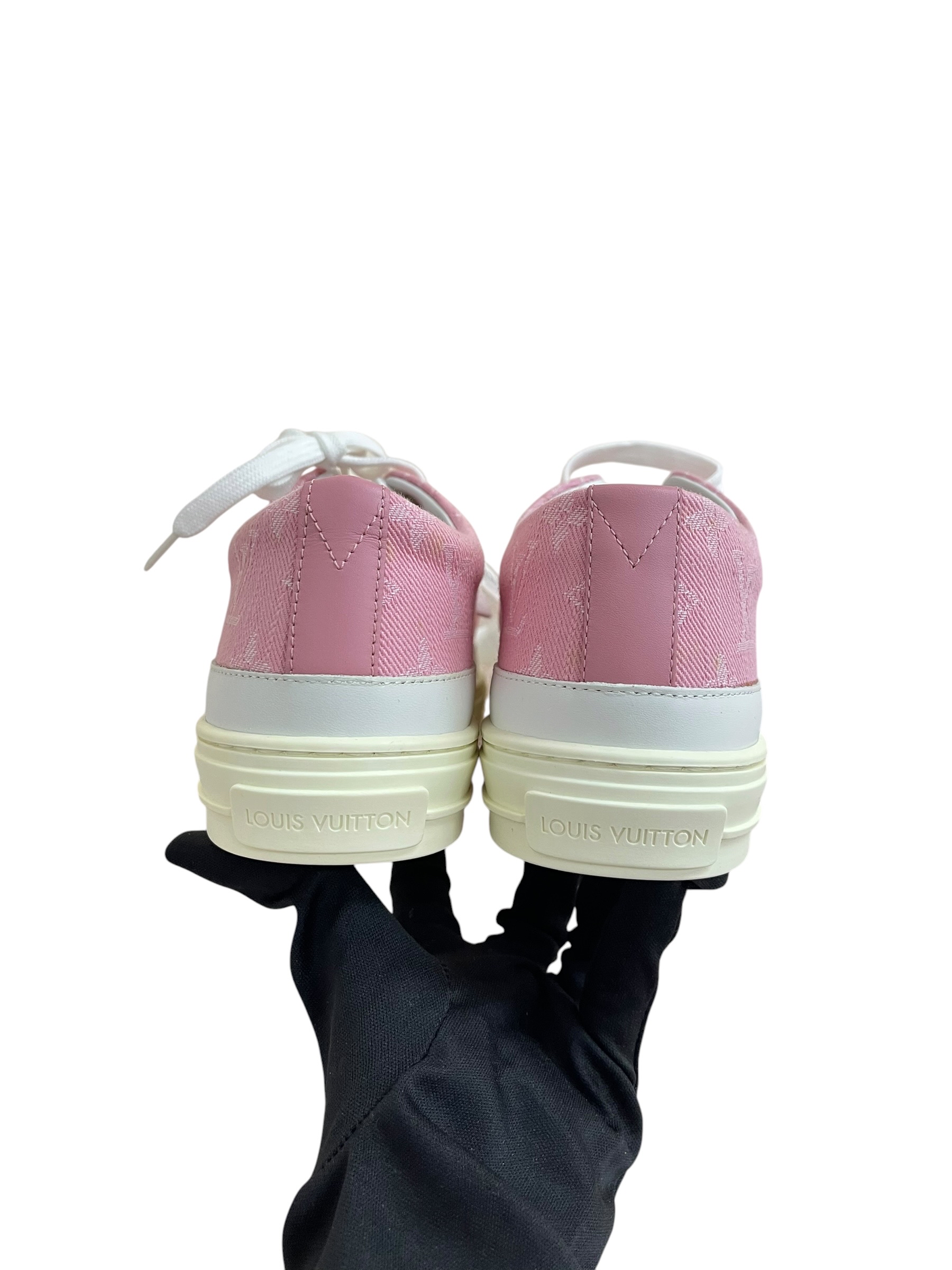 Unused item Louis Vuitton Sneakers Pink / Product Code: 062503