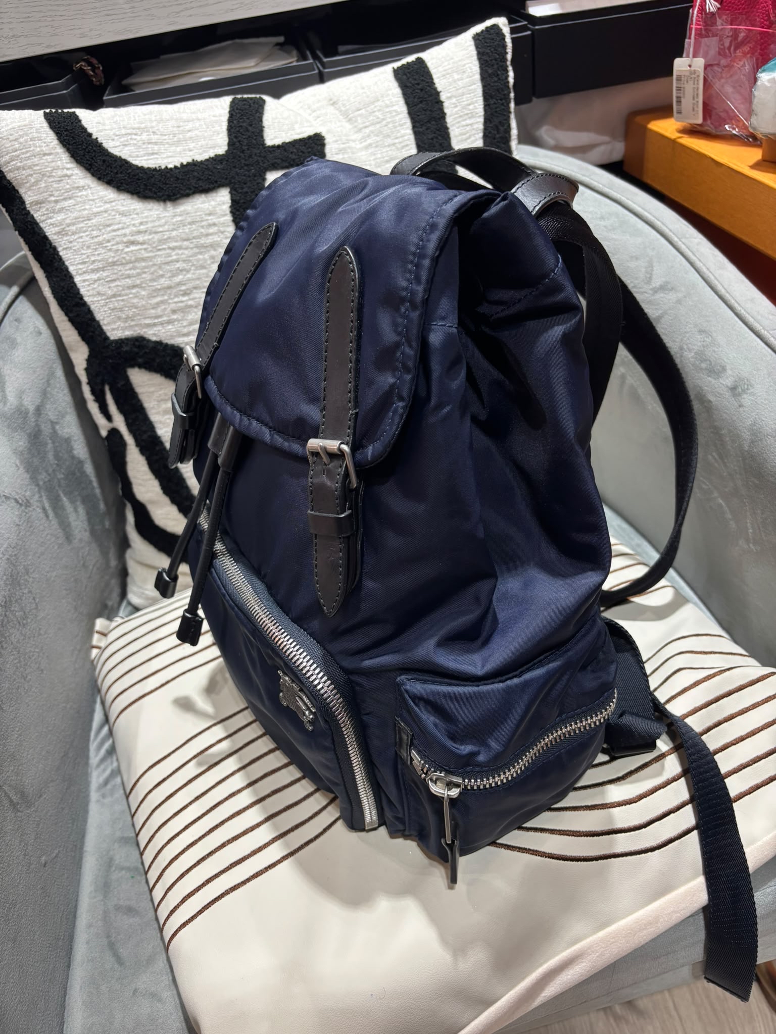 Burberry Nylon Backpack 深藍色 100%Authentic, 95%New