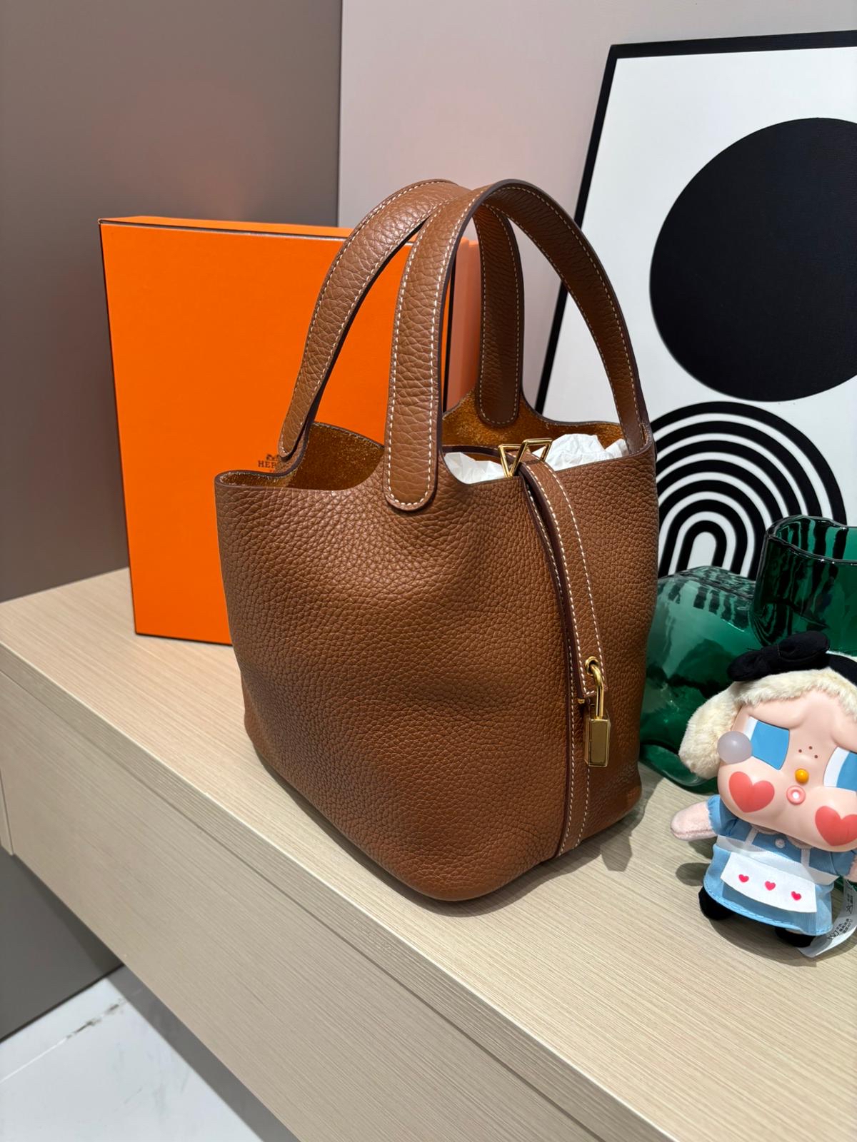 Hermes Picotin 18 Stamp B Gold 100%Authentic, 98%New ✅收據✅Key Lock✅Dust bag ✅Box