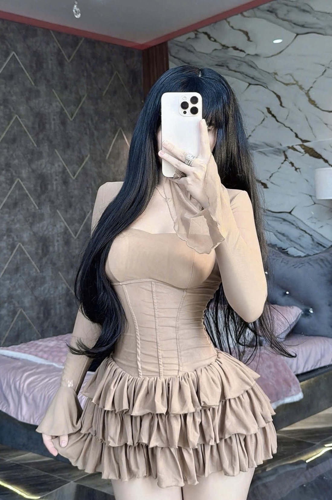 長袖荷葉邊迷你連身裙 