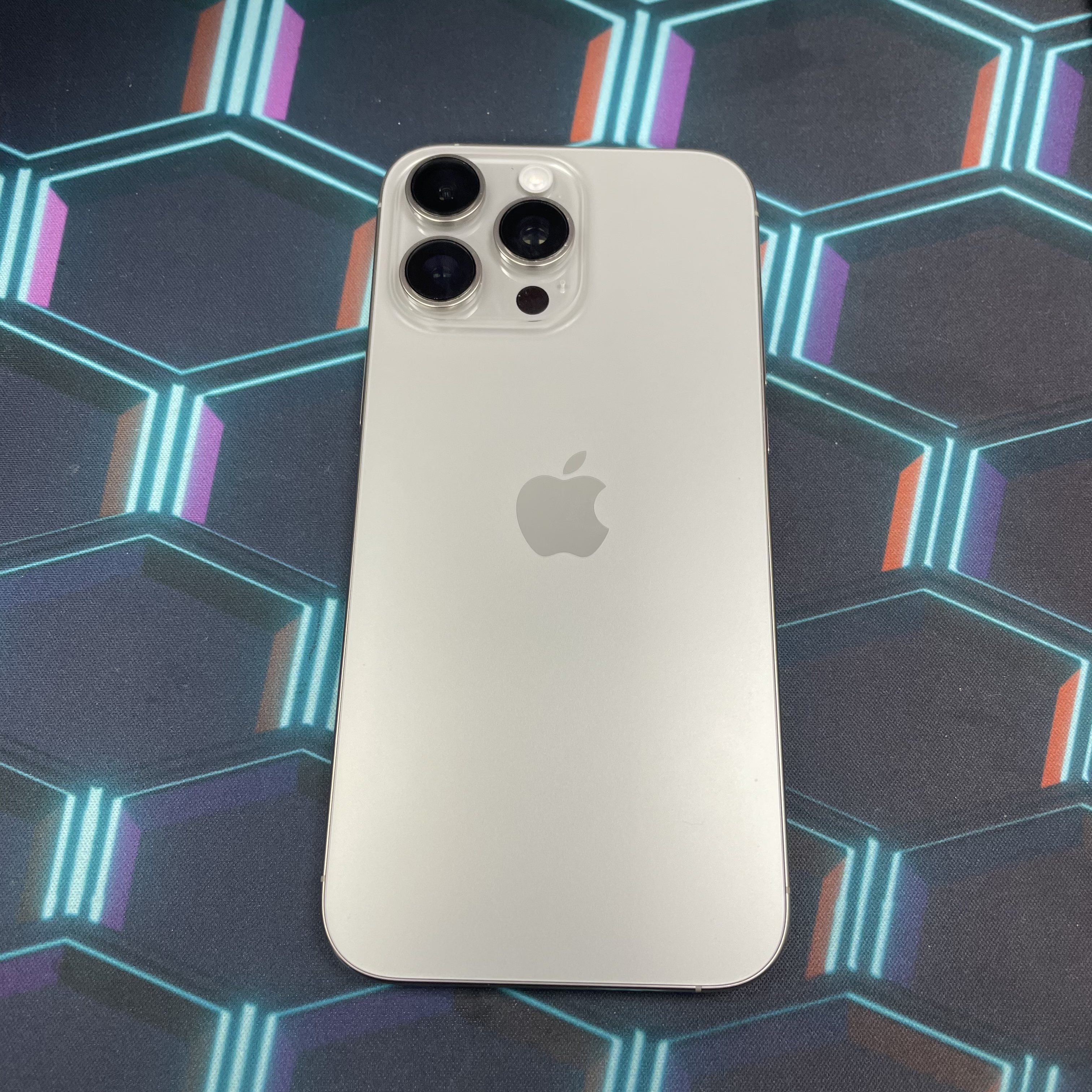 *6338 16 pro max 勁靚機 256GB 電90 原色 gray