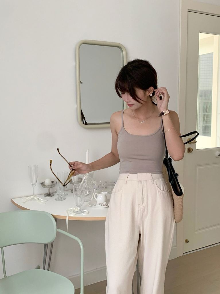 跑量福利价 Jelly Buny Everyday Padded Top (removeble) 冰凉果冻Feel自带胸垫吊带背心 (可拆卸）( 8 Colours )