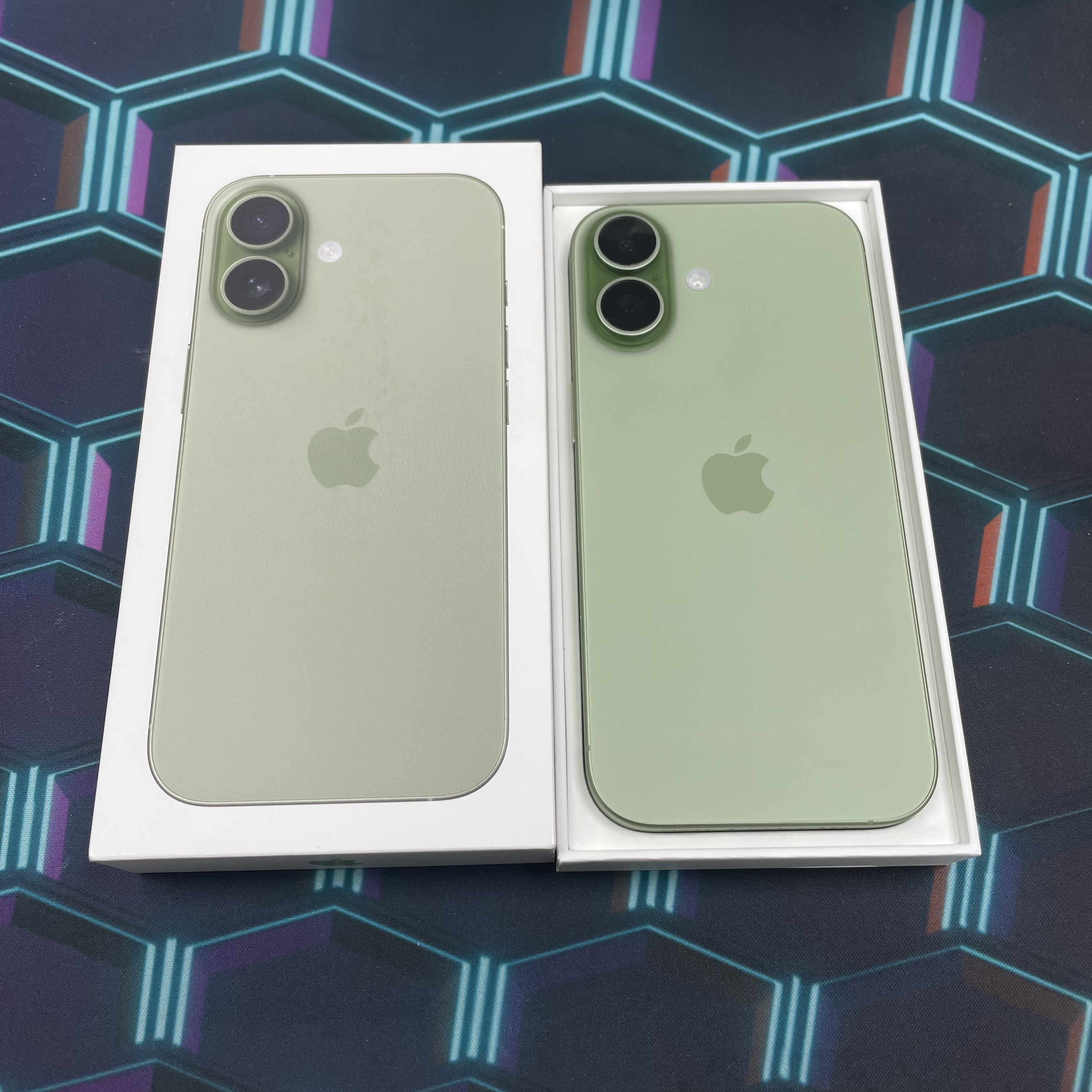 *6259 17 完美機 256GB 電100 綠色 green