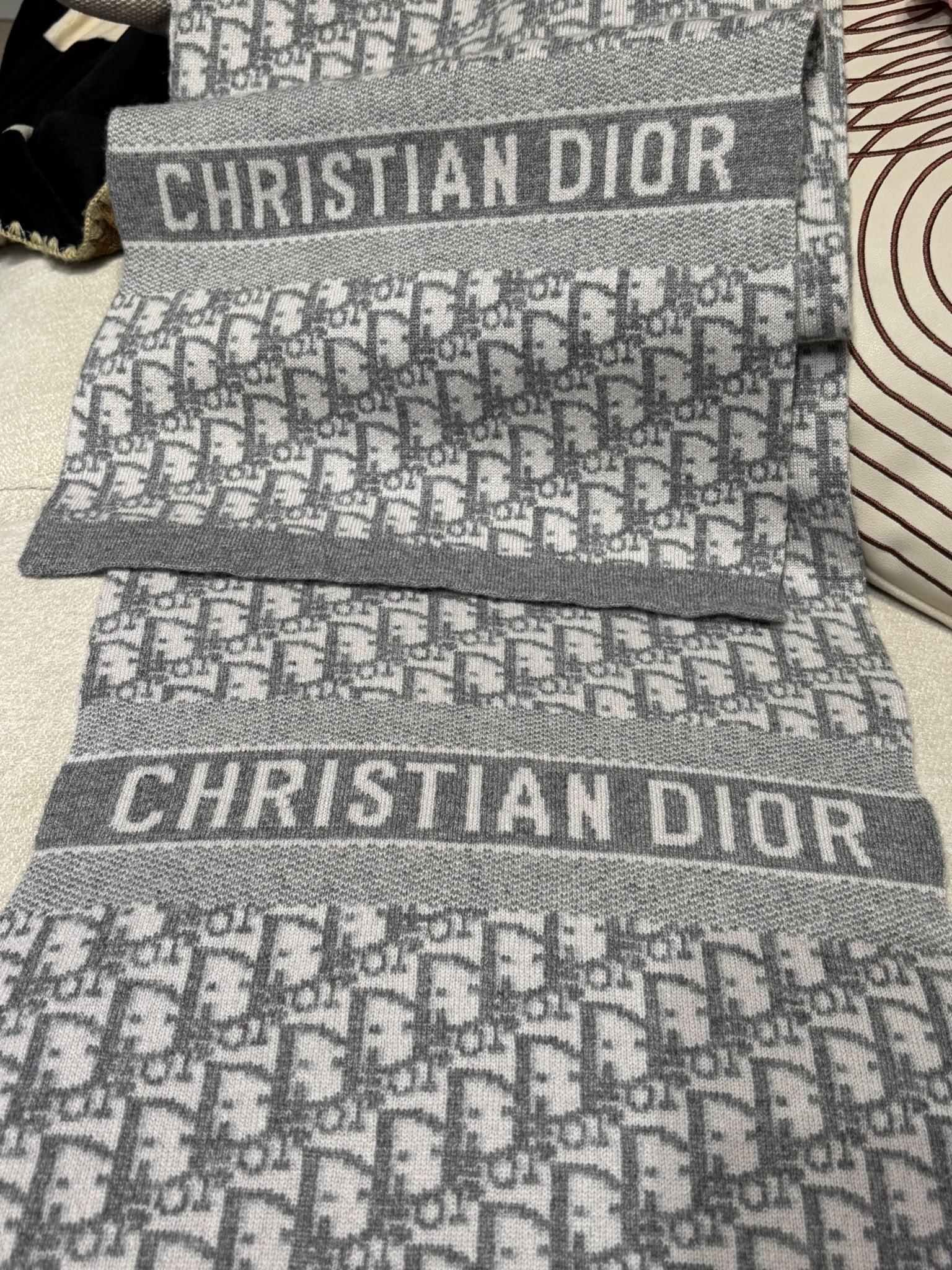 CHRISTIAN DIOR Oblique Scarf Cashmere Dior 頸巾100%Authentic, 99%New ✅ Box