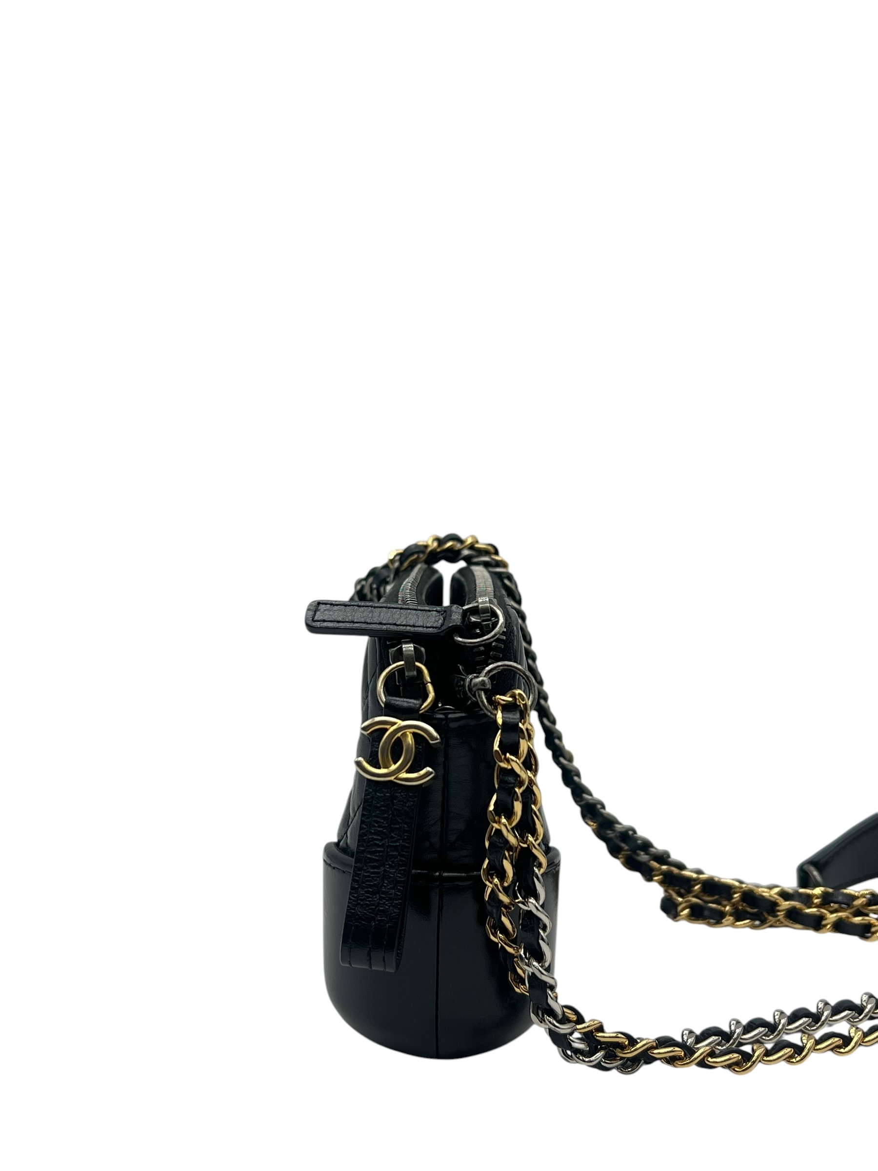 Pre-Owned CHANEL Gabrielle WOC Wallet On Chain Shoulder Bag / Product Code: 26061005